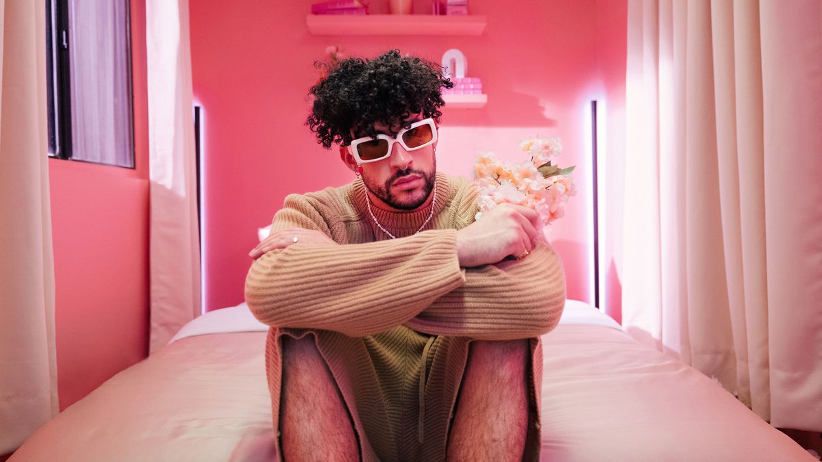 Bad Bunny se declara fan de Peso Pluma post thumbnail image