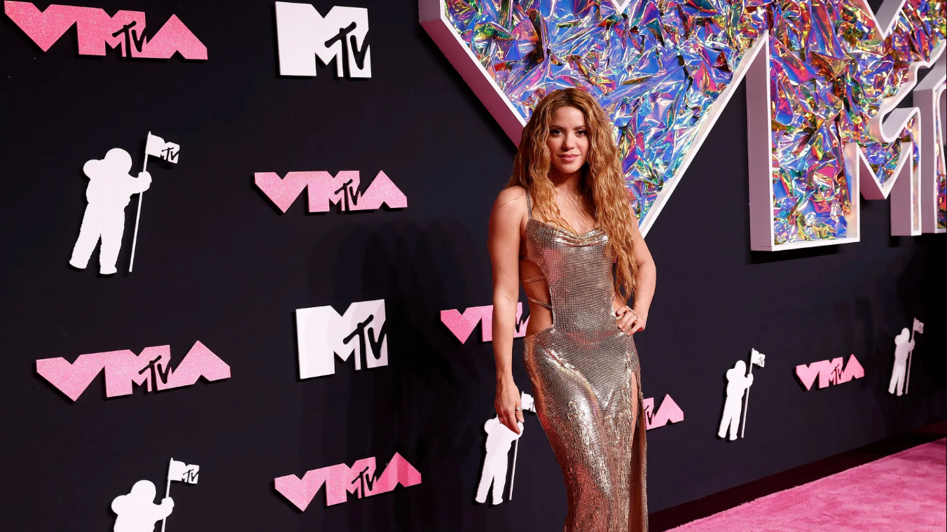 Shakira Sorprende al Mundo al Anunciar su Incursión en el Género Regional Mexicano con “El Jefe”. post thumbnail image