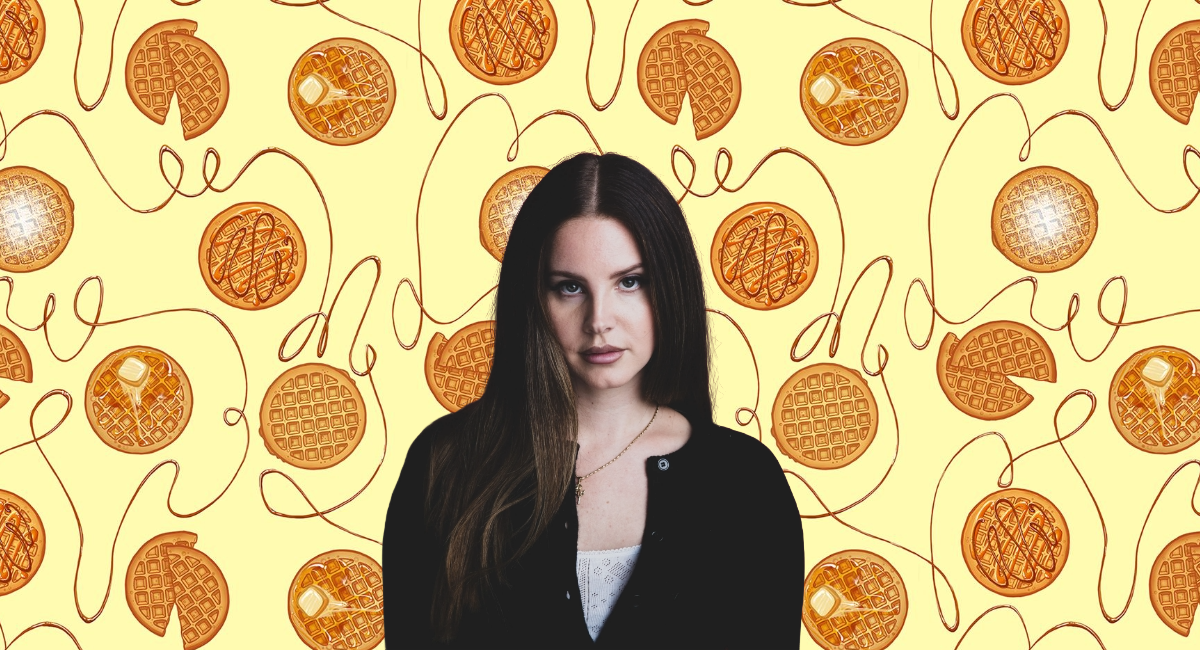 Lana Del Rey Revela el Misterio detrás de su Inusual Trabajo en un Puesto de Waffles: “Ojalá mi álbum se hubiera vuelto tan viral como esta foto”. post thumbnail image