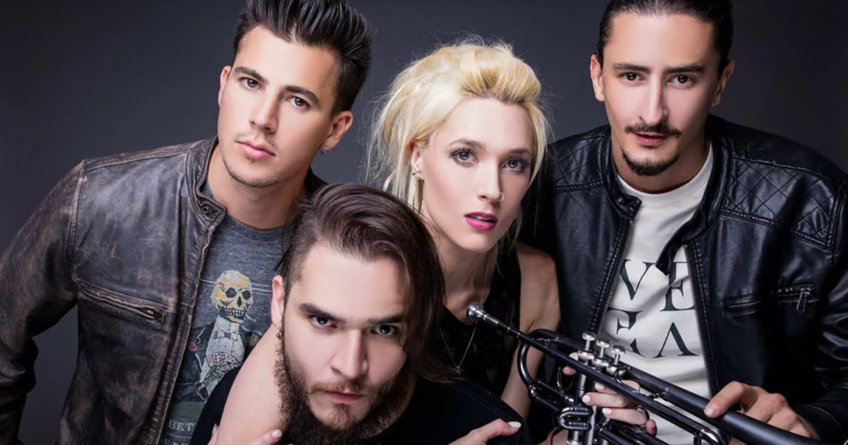 Celebran15 Años de trayectoria Jenny and The Mexicats post thumbnail image