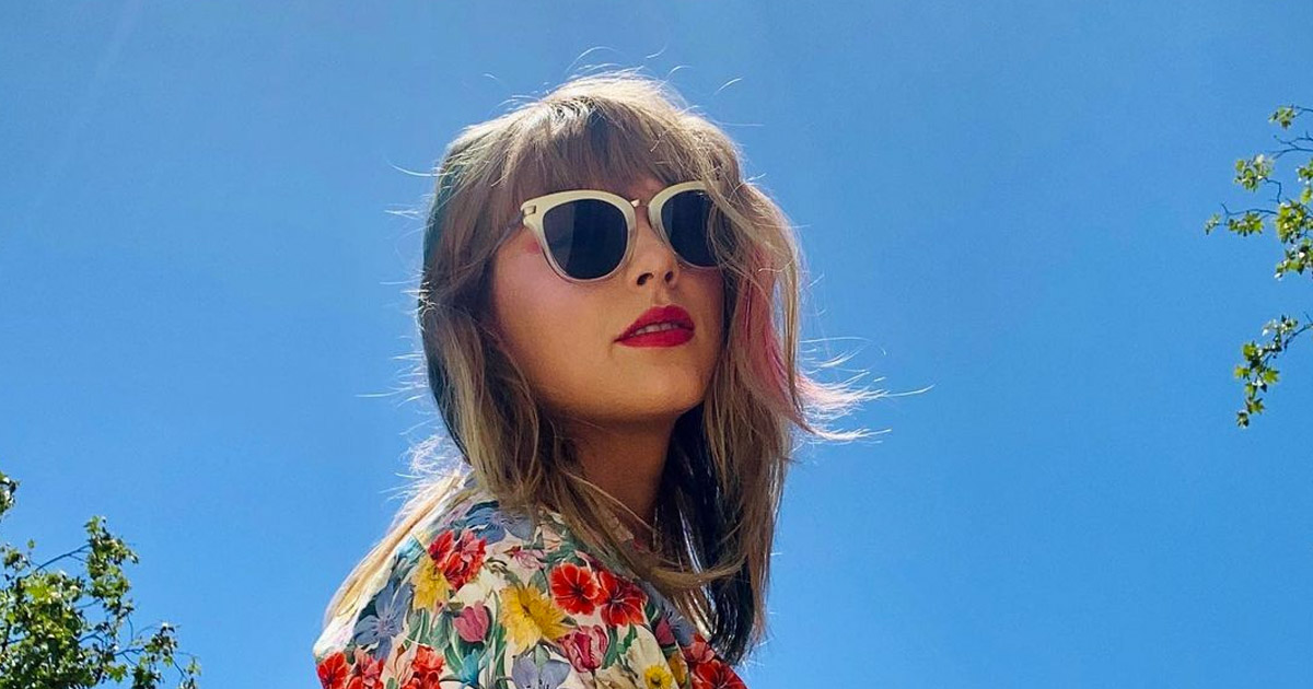 Taylor Swift lanza Cárdigan Exclusivo de ‘1989 Taylor’s Version’ post thumbnail image