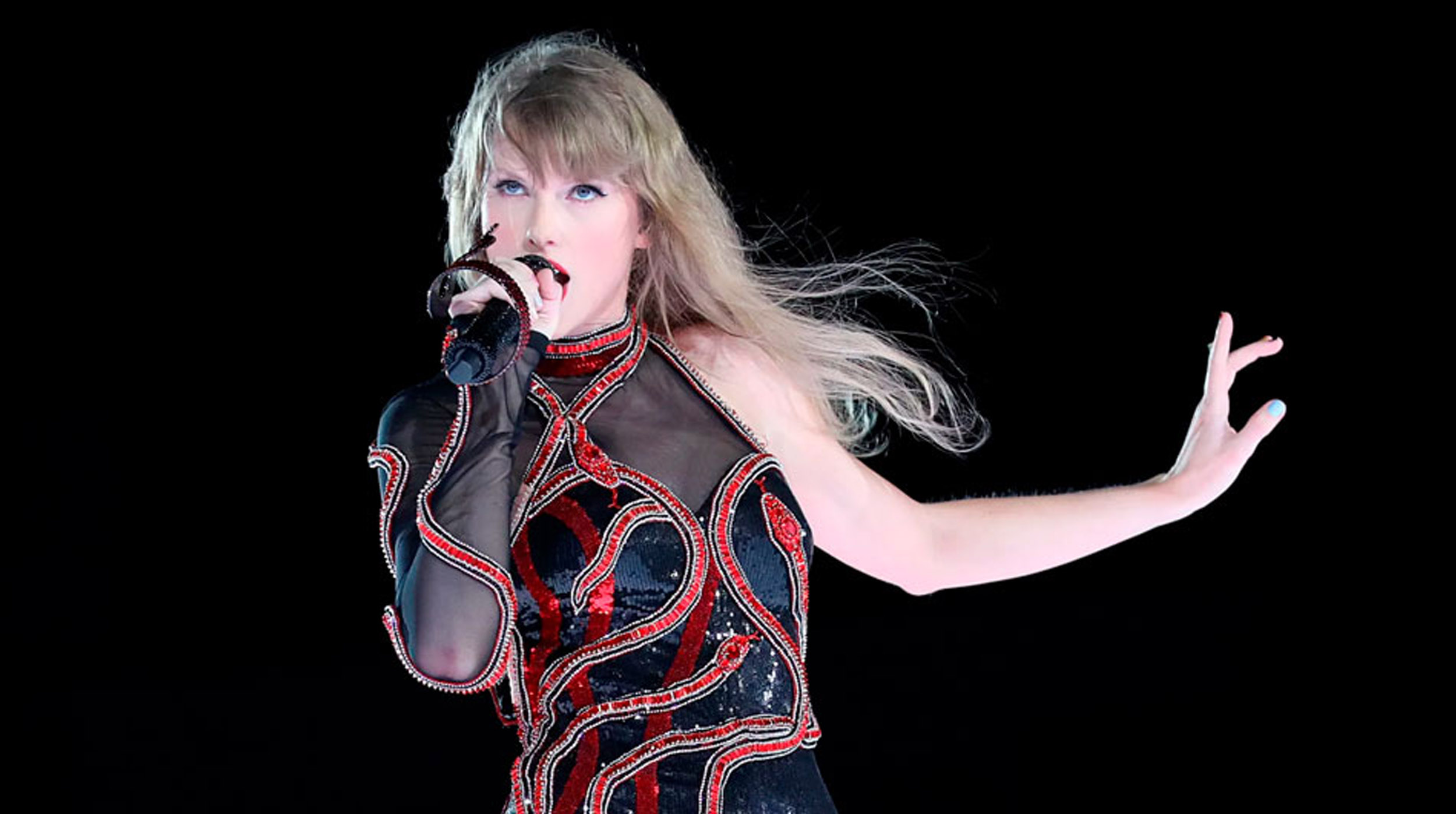 Taylor Swift conquista Spotify convirtiéndose en la cantante más escuchada, superando a The Weeknd post thumbnail image