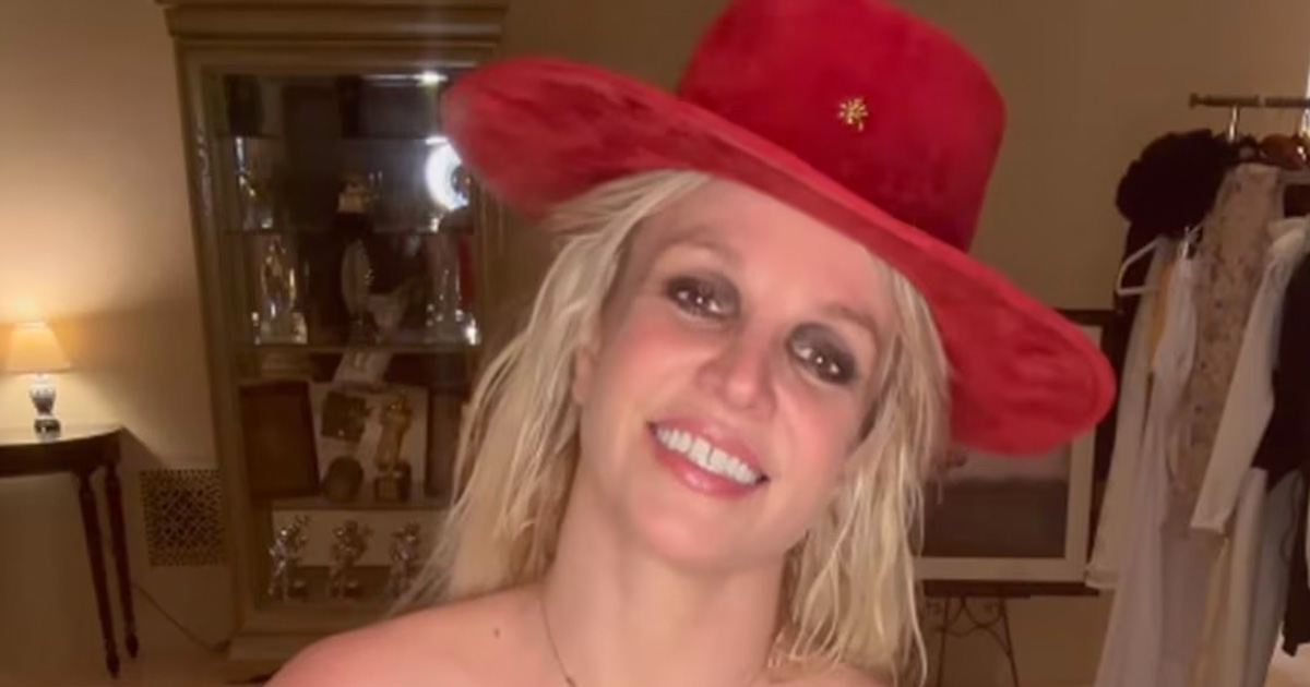 Britney Spears preocupa a sus fans por inusual comportamiento post thumbnail image