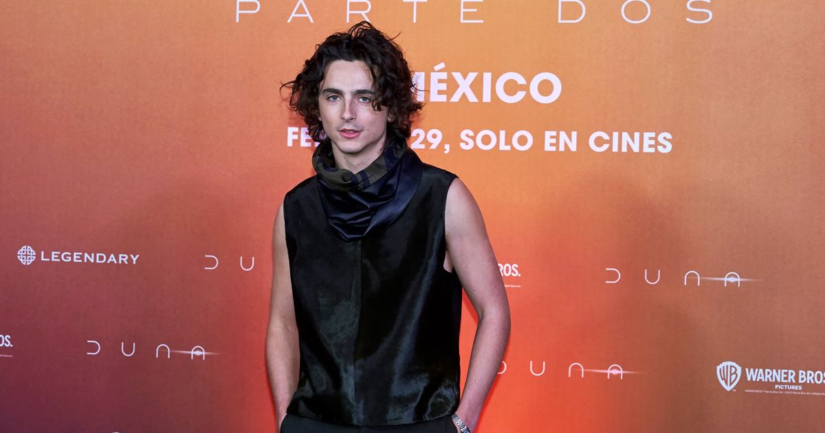 Timotheé Chalamet aparece con máscara de luchador presumiendo su amor por México en premier de Dune post thumbnail image