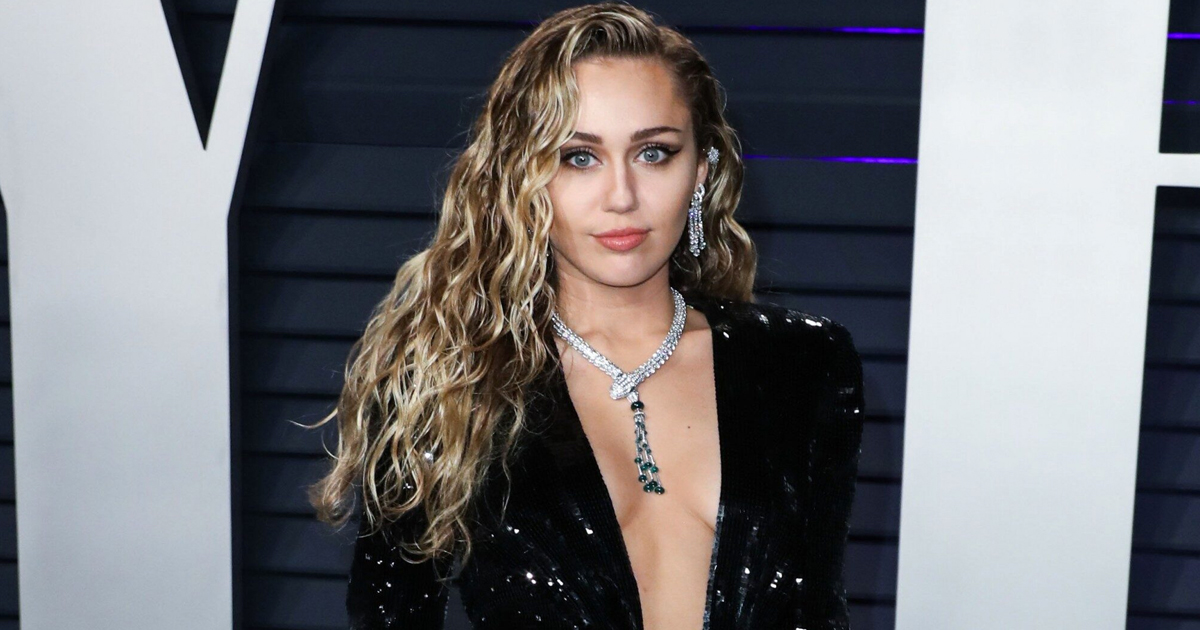 ¿En quién se inspiró Miley Cyrus para su canción “Flowers”?, triunfadora en los Grammy post thumbnail image