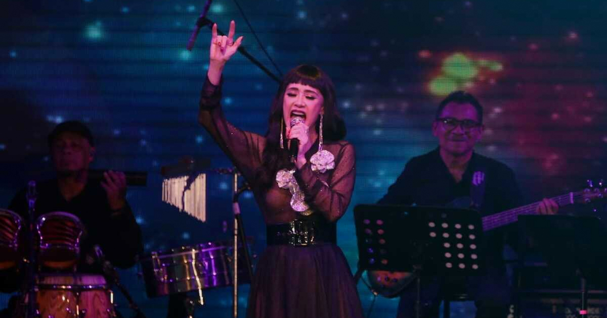Susana Zabaleta deslumbra en el Lunario del Auditorio Nacional post thumbnail image