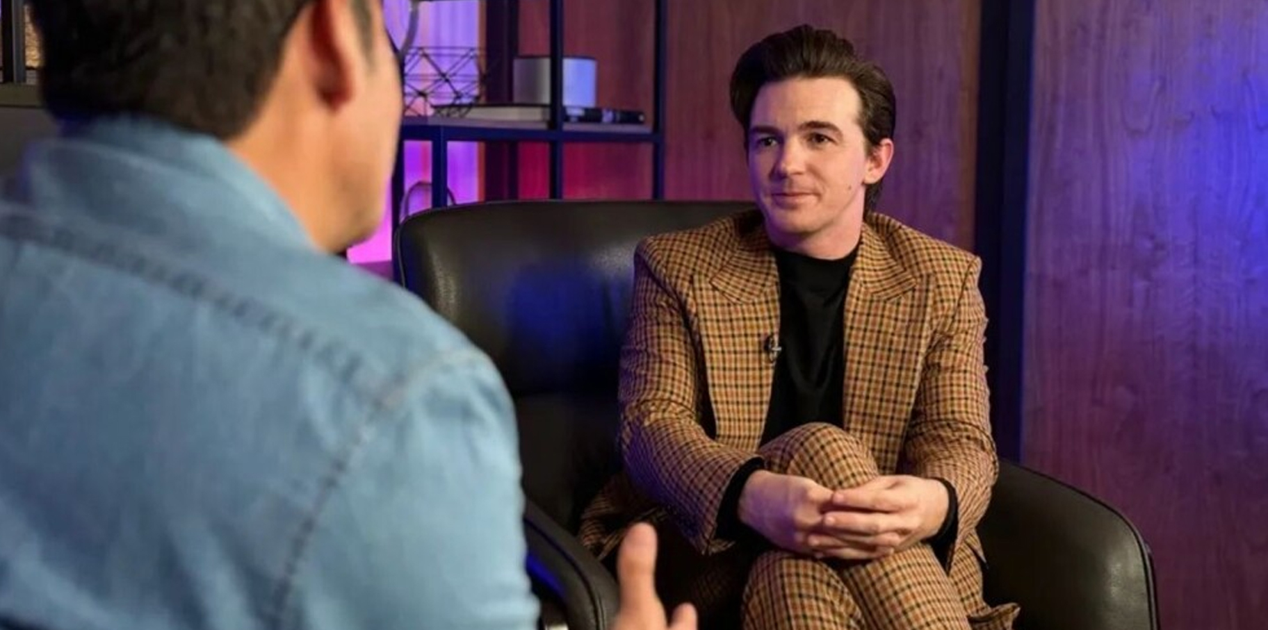 Drake Bell se sincera con Yordi Rosado y revela nuevos detalles sobre su abuso (Video) post thumbnail image