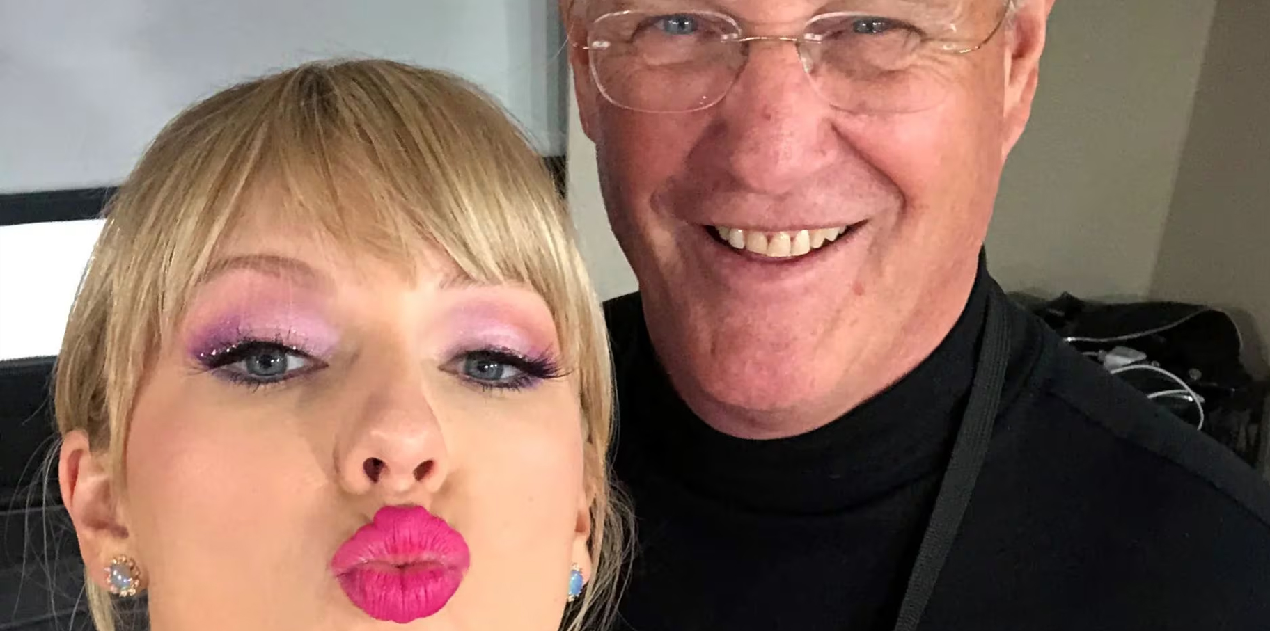 Se descartan cargos contra el padre de Taylor Swift tras incidente con fotógrafo, aquí te contamos todo post thumbnail image