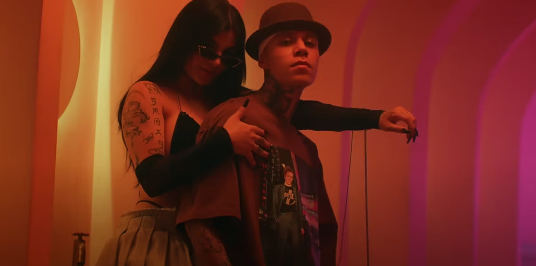 Karely Ruiz da detalles sobre su  relación con el cantante Santa Fe Klan y posible colaboración con “El Babo” (Video) post thumbnail image