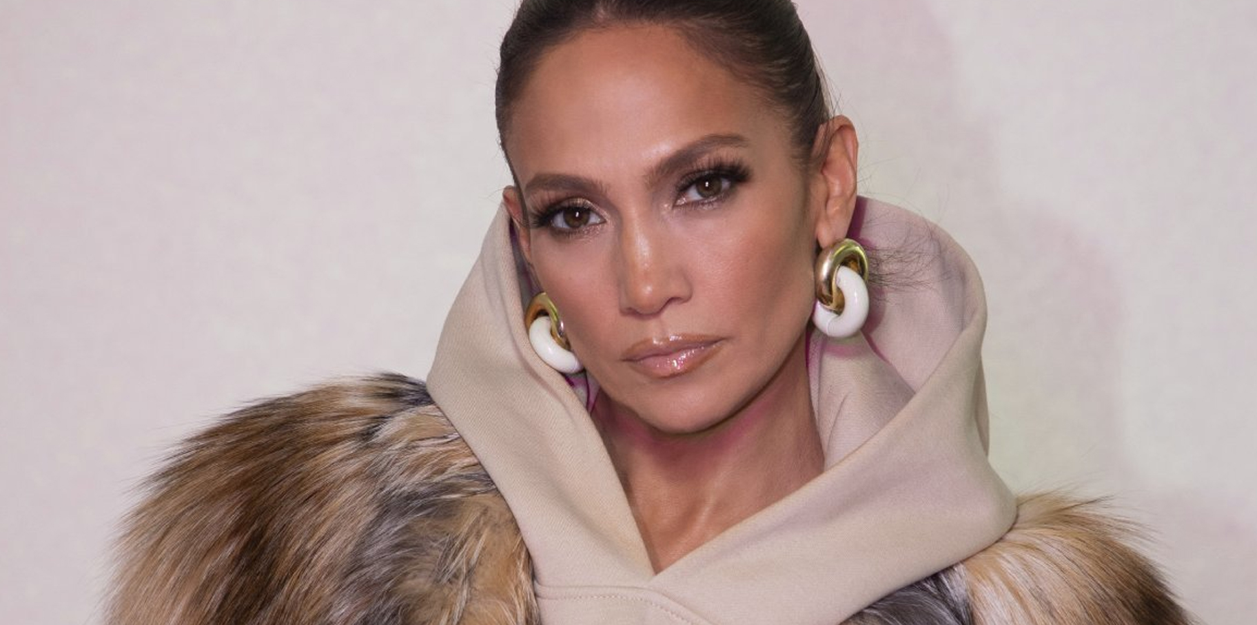 Polémica en redes sociales por comportamiento “arrogante” de Jennifer Lopez (Video) post thumbnail image
