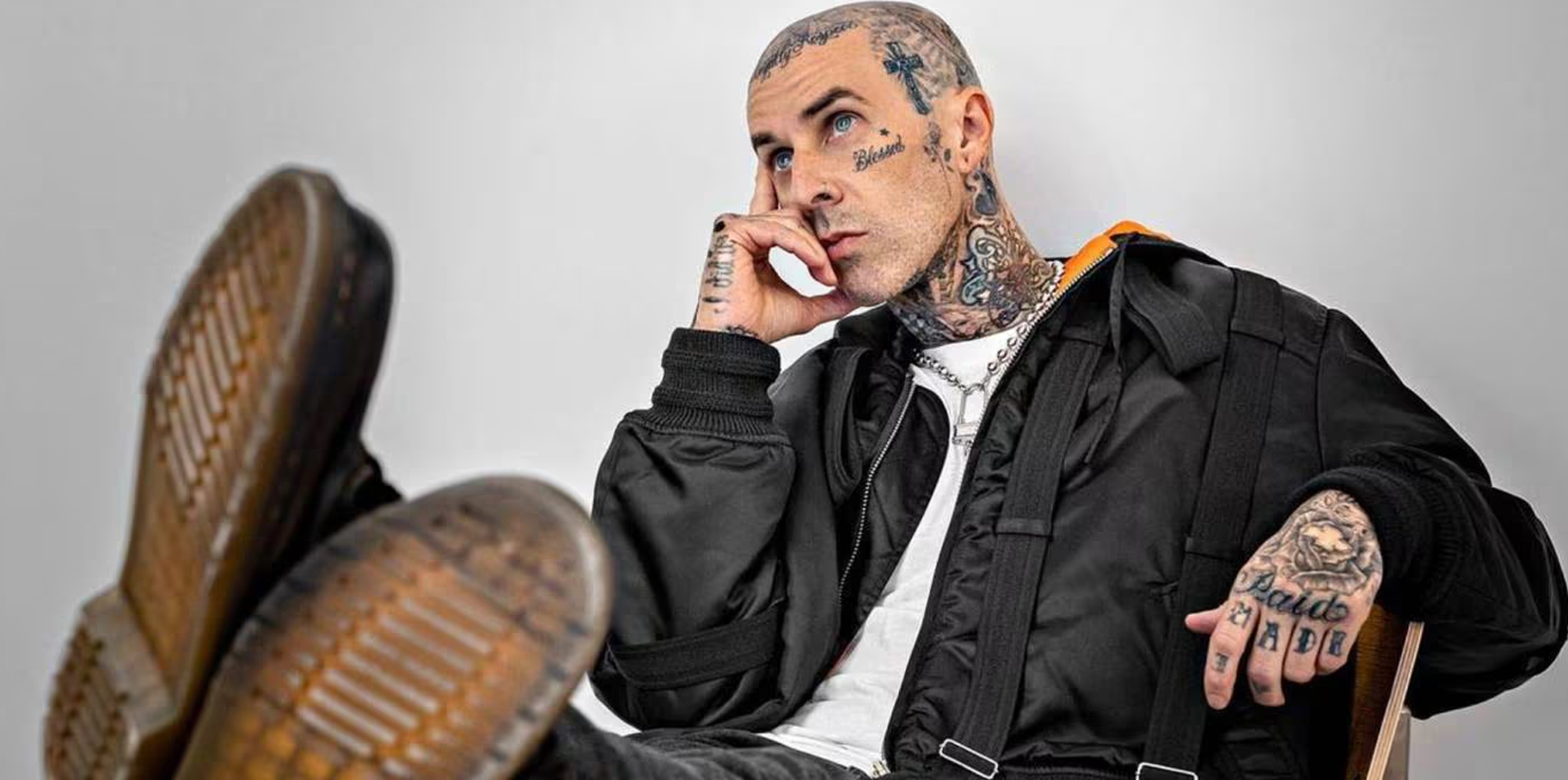 “Podría mudarme a México” compartió a sus seguidores Travis Barker de Blink-182 post thumbnail image