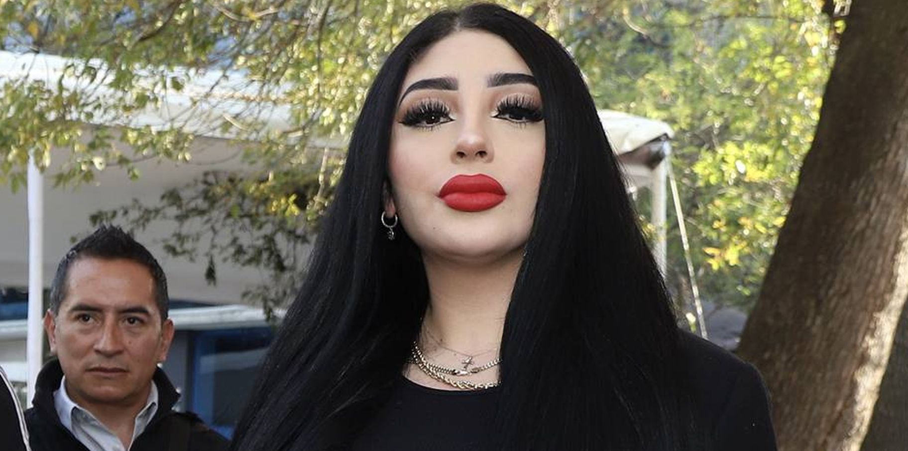 Critican a Bellakath por autodenominarse la reina del reguetón mexicano post thumbnail image