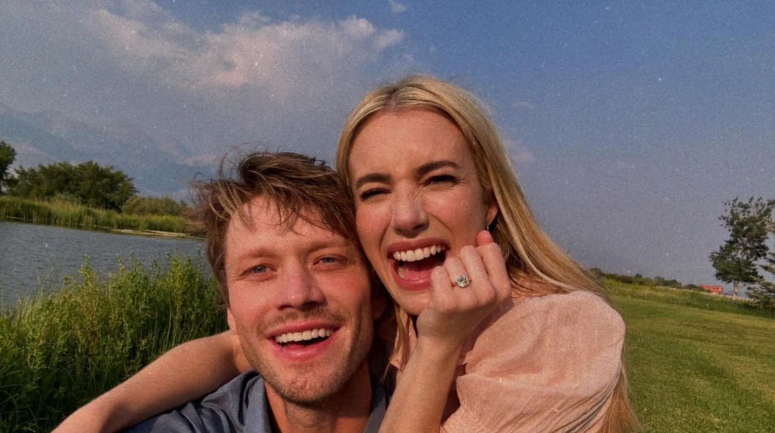 Emma Roberts anuncia ¡Compromiso! post thumbnail image
