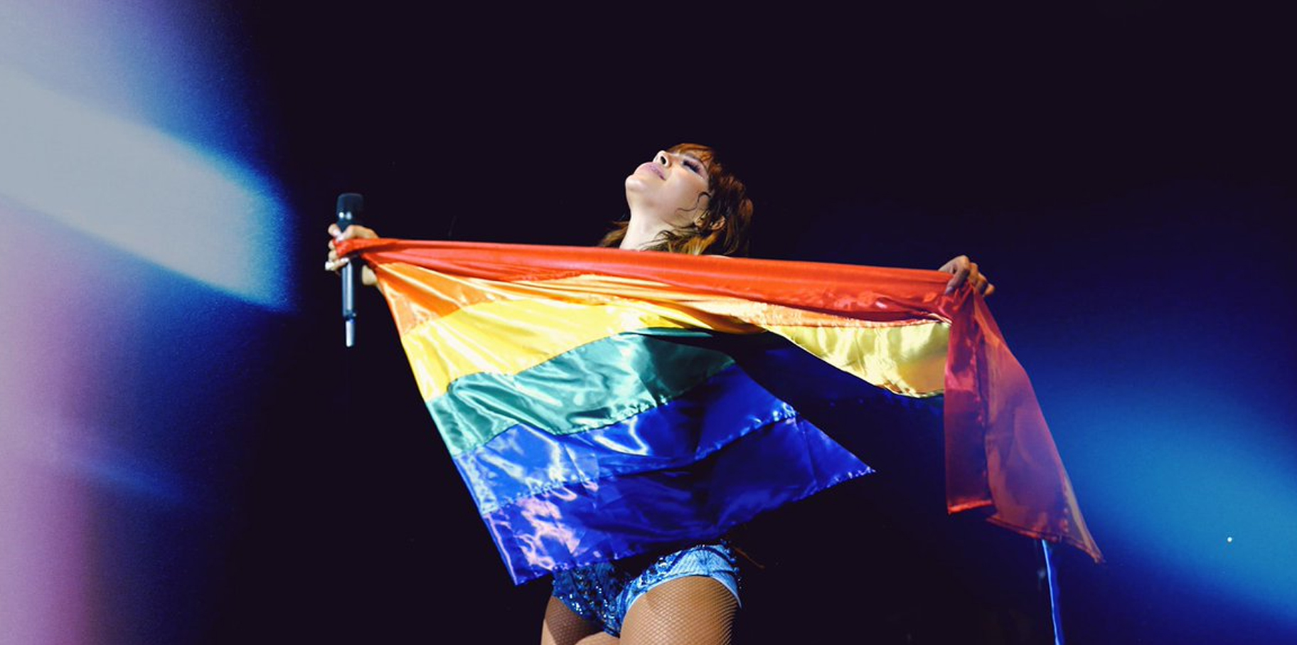 Danna Paola celebra mes del orgullo LGBT+ con contundente mensaje post thumbnail image