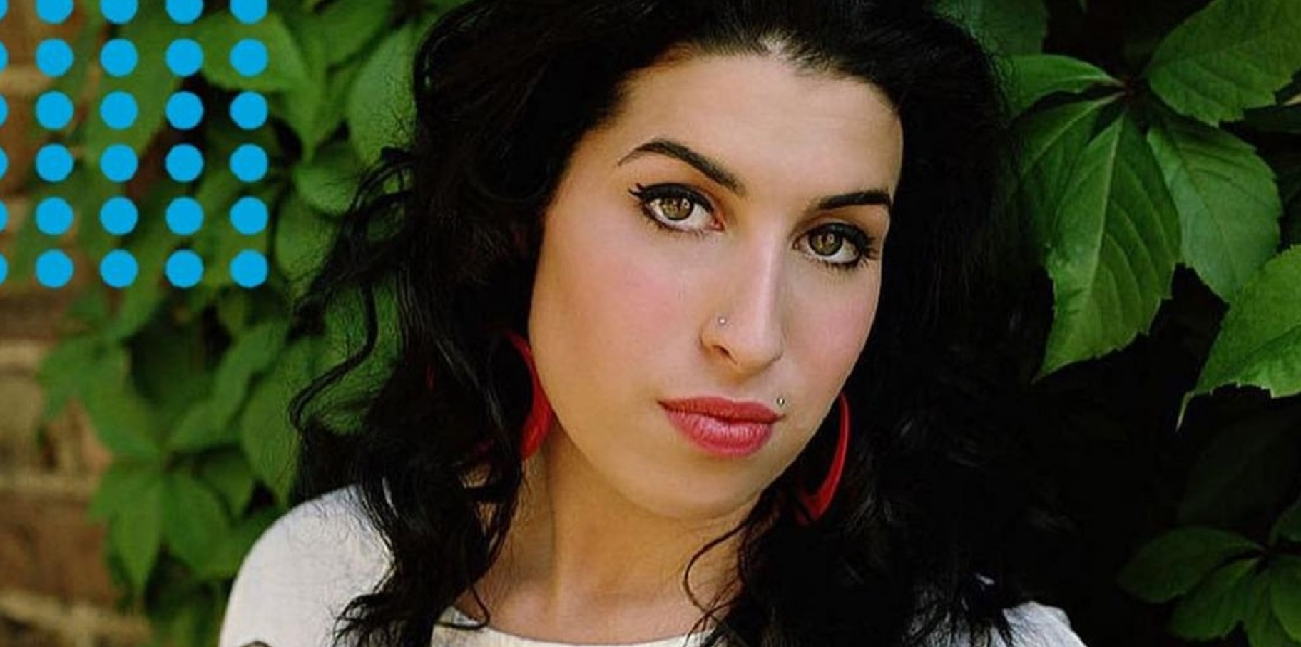El Trágico Recuerdo de Amy Winehouse: 13 Años Después de su Muerte post thumbnail image