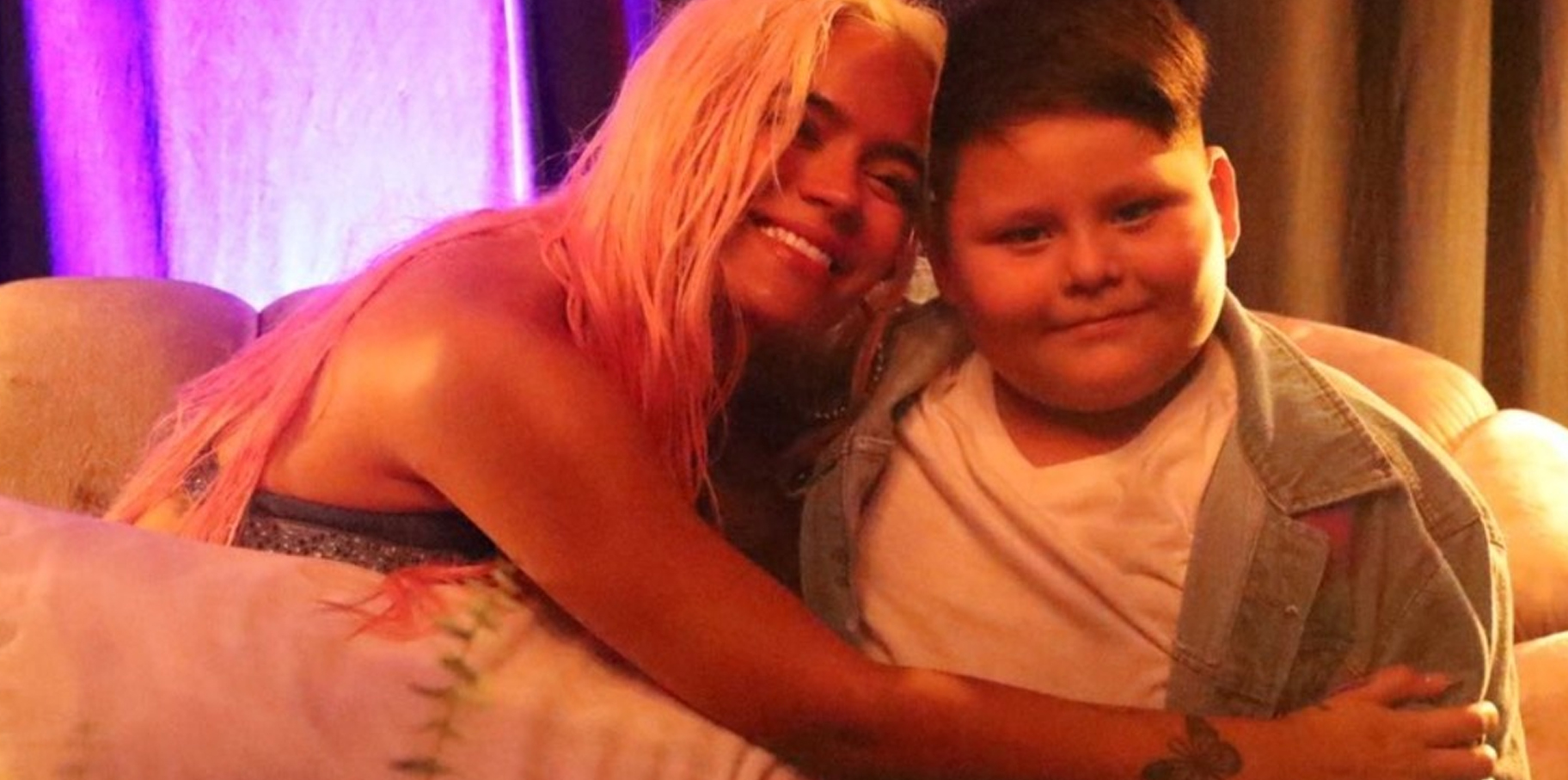 Iker, “El niño millonario”, cierra con broche de oro la gira de Karol G en Madrid post thumbnail image