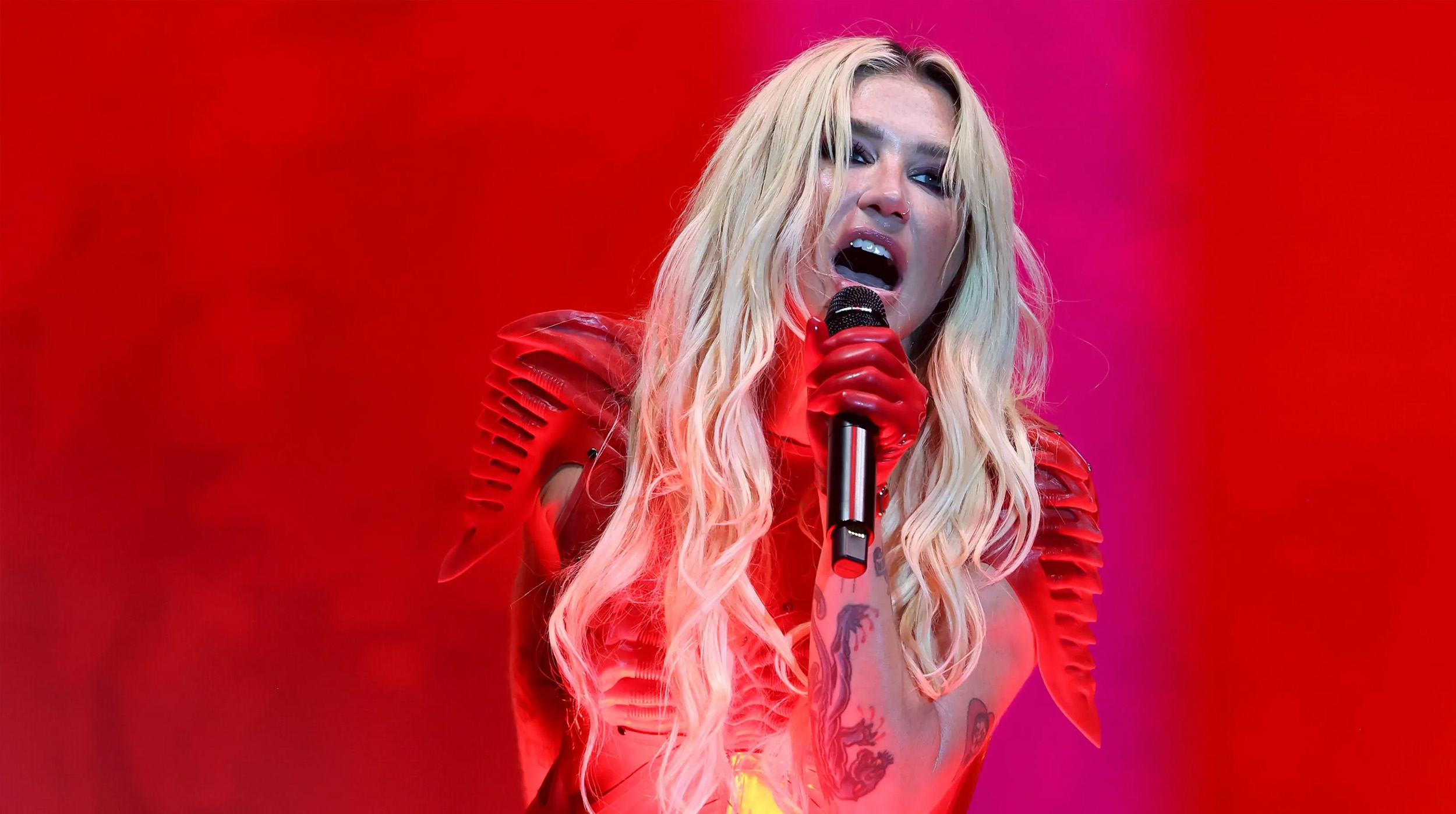 Kesha habla de su dura batalla legal con Dr. Luke post thumbnail image