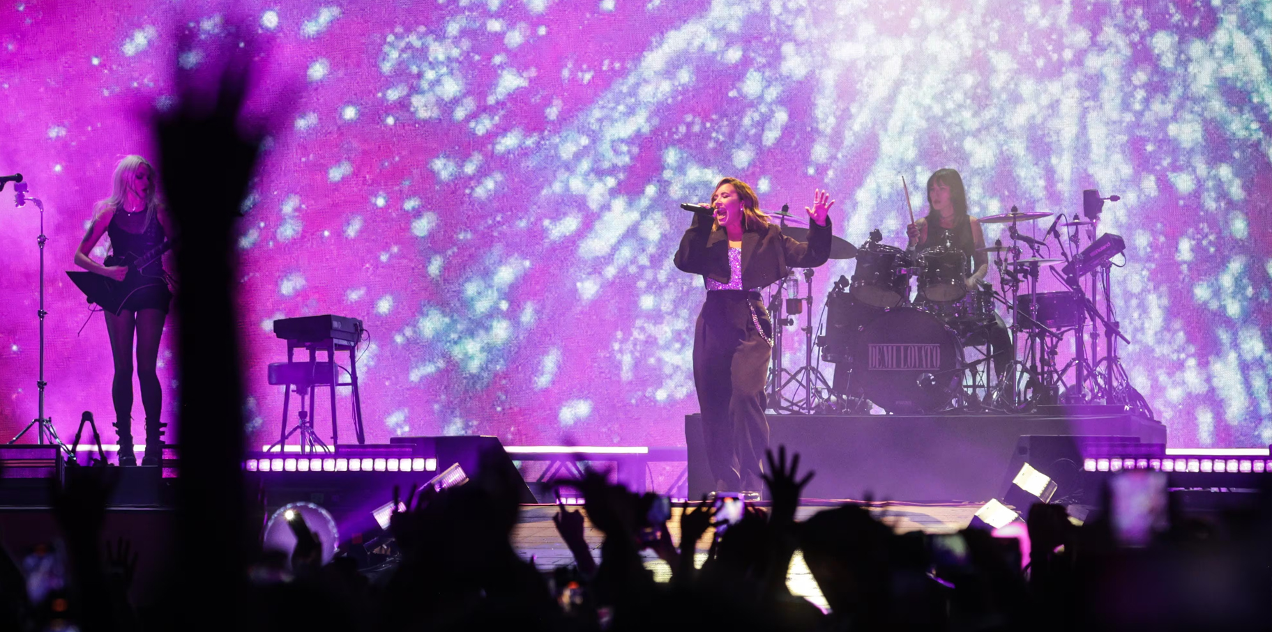 Demi Lovato y María Becerra conquistan México en el Festival Hera post thumbnail image