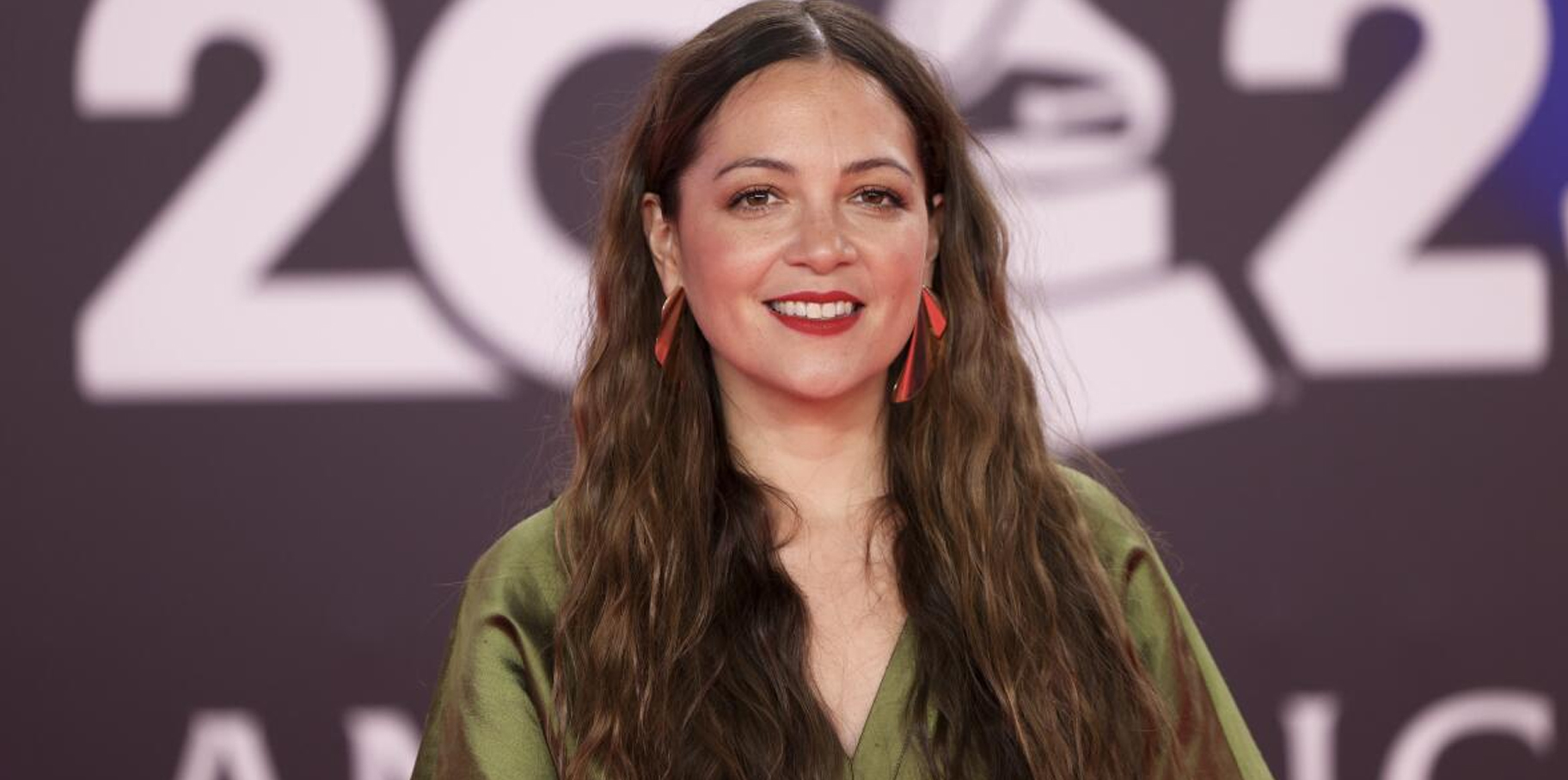 Natalia Lafourcade comparte fuertes opiniones “La paz en México cuelga de un hilo” post thumbnail image