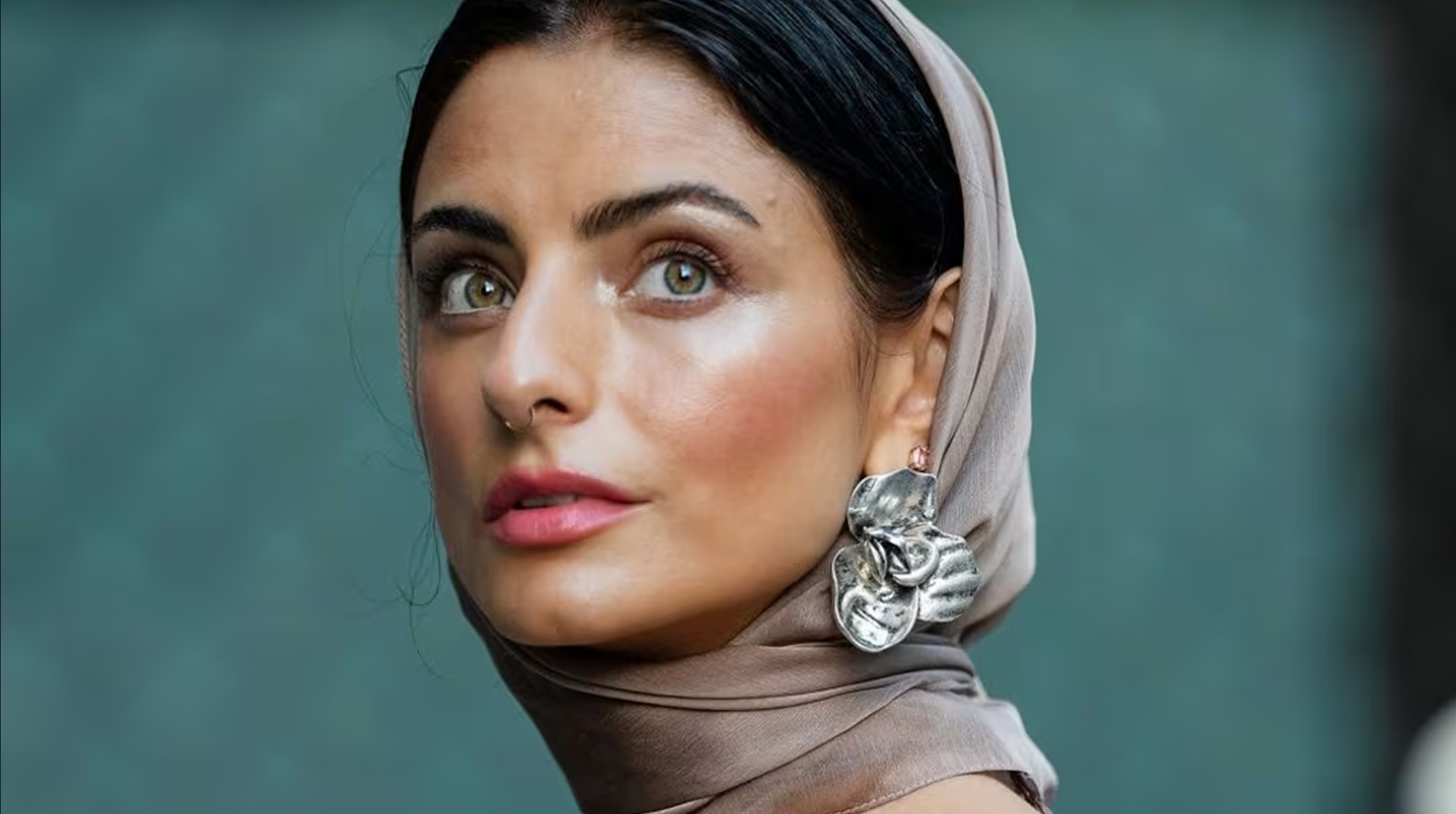 Aislinn Derbez revela que está abierta a un nuevo romance, pero sin prisas post thumbnail image