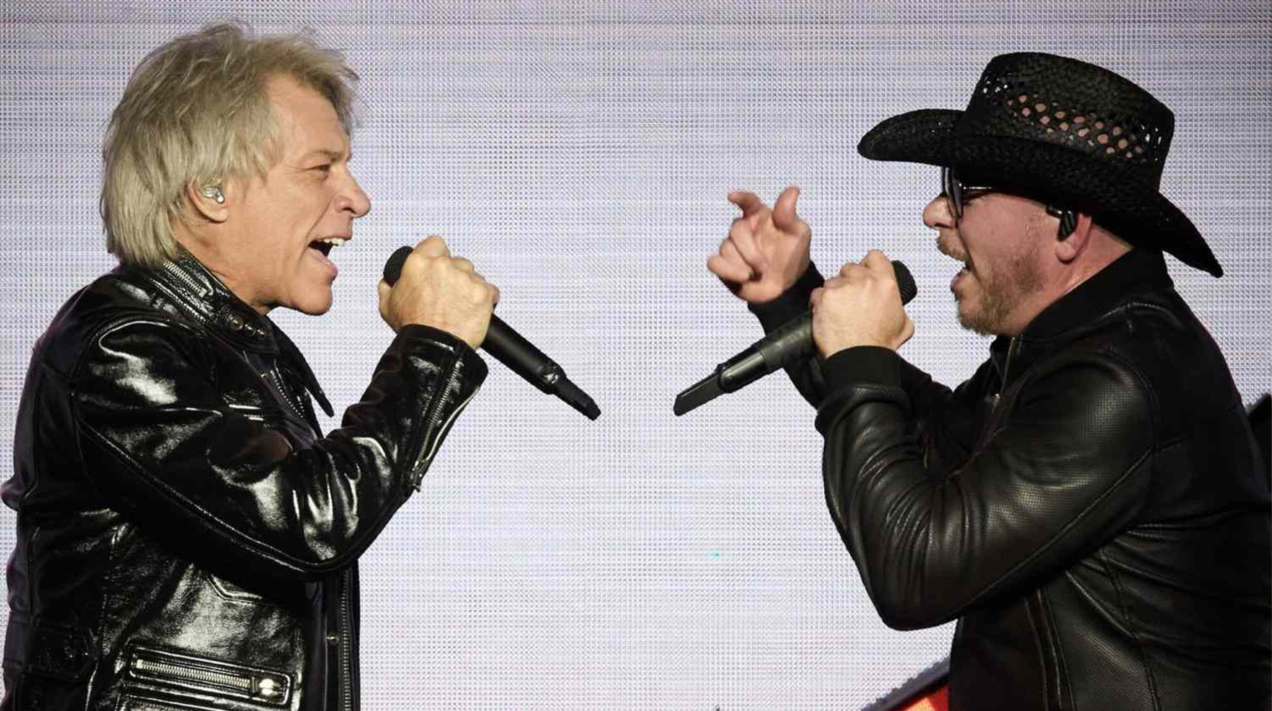 Bon Jovi y Pitbull se unen para reimaginar “It’s My Life” con el remix “Now Or Never” post thumbnail image