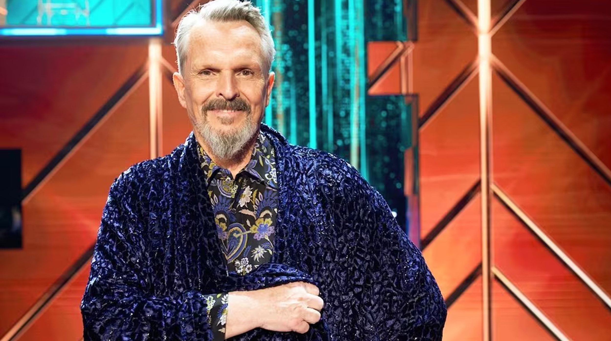 Miguel Bosé regresa a México con su “Importante Tour 2025” y ya están disponibles los boletos post thumbnail image