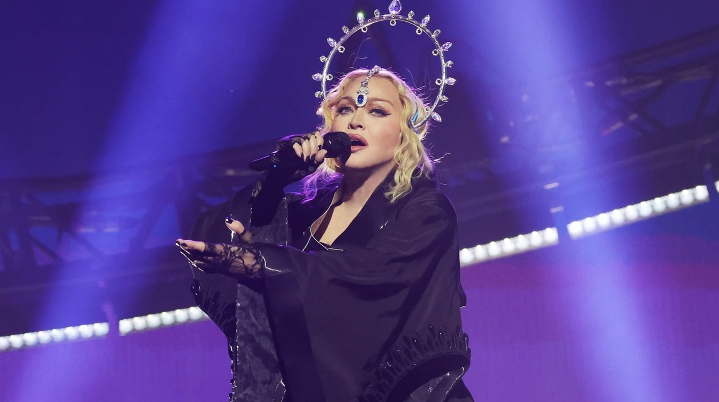 Madonna trabaja en nueva música para 2025 post thumbnail image
