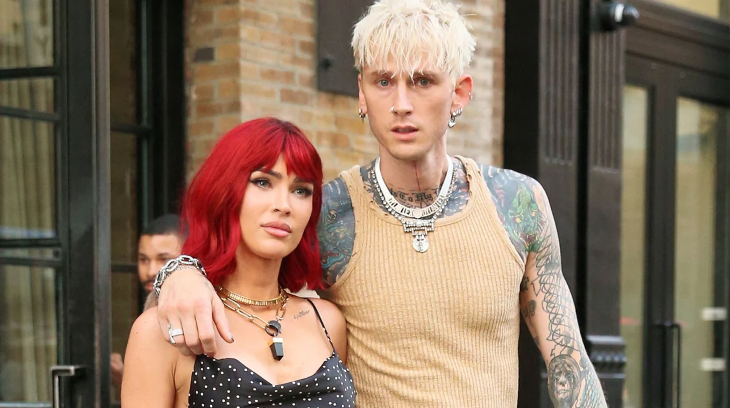 Megan Fox y Machine Gun Kelly terminan su relación post thumbnail image