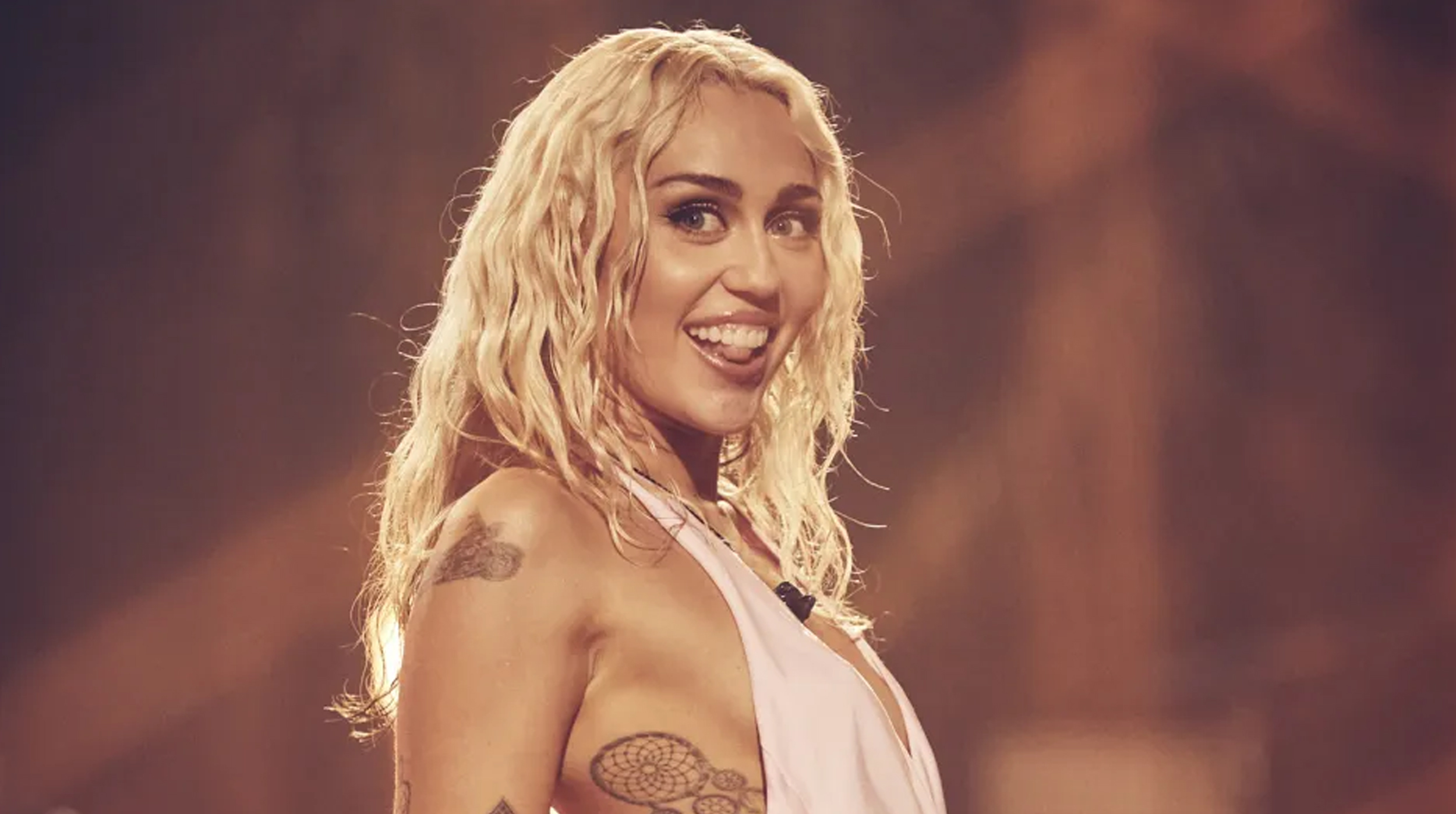 Miley Cyrus anuncia su álbum conceptual Something Beautiful y revela detalles sobre su enfoque artístico post thumbnail image