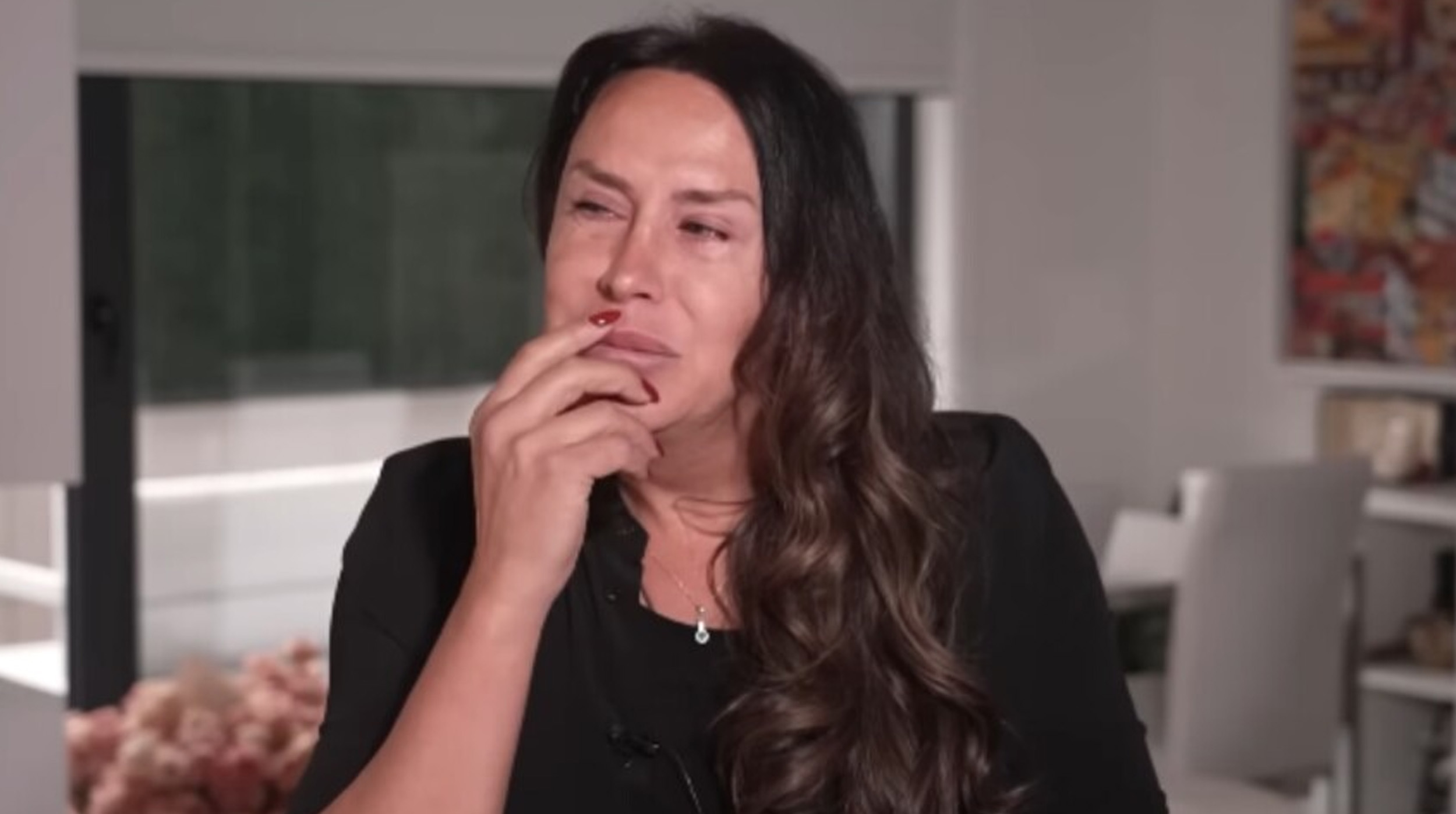 Karla Sofía Gascón pide disculpas y le agradece a México tras “Emilia Pérez” post thumbnail image