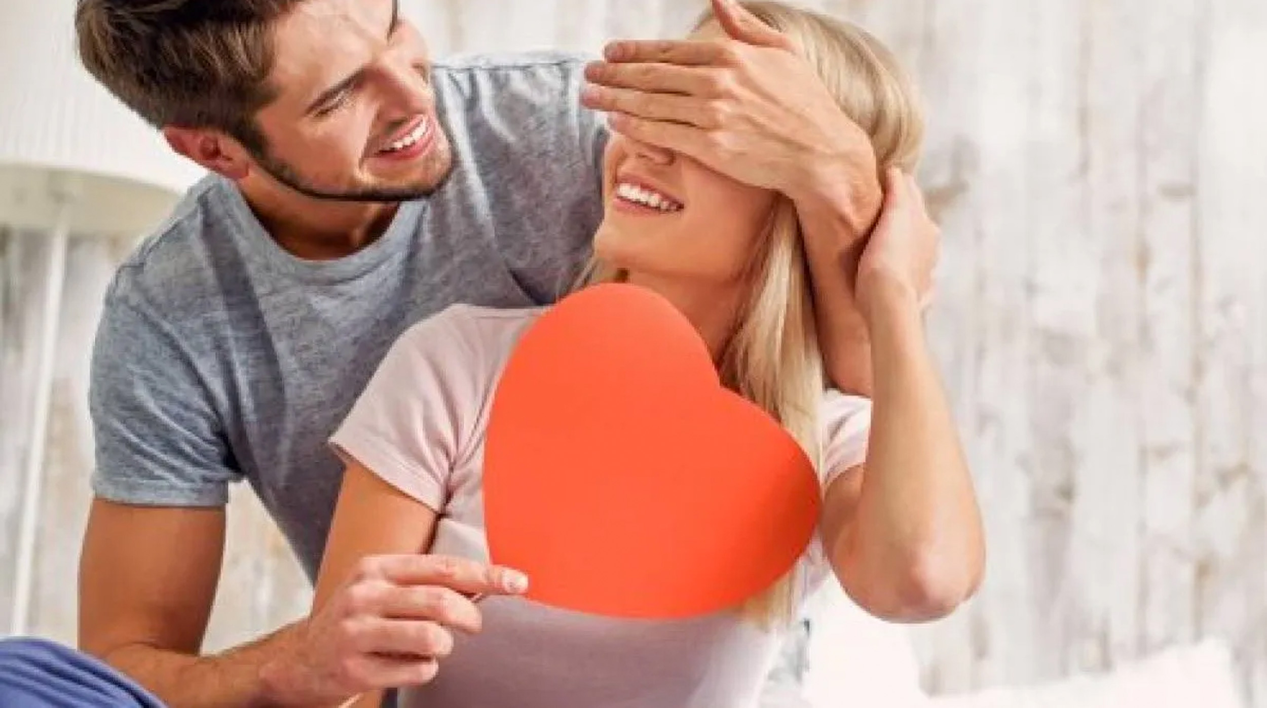 Amor Exprés: El Secreto de los Tres Meses de Enamoramiento post thumbnail image