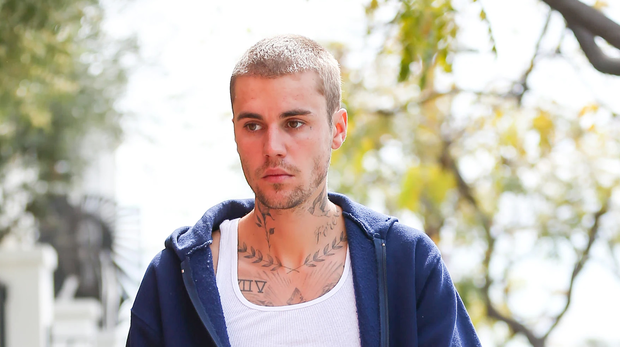 Justin Bieber enfrenta a los paparazzi y recibe el respaldo de sus fans post thumbnail image