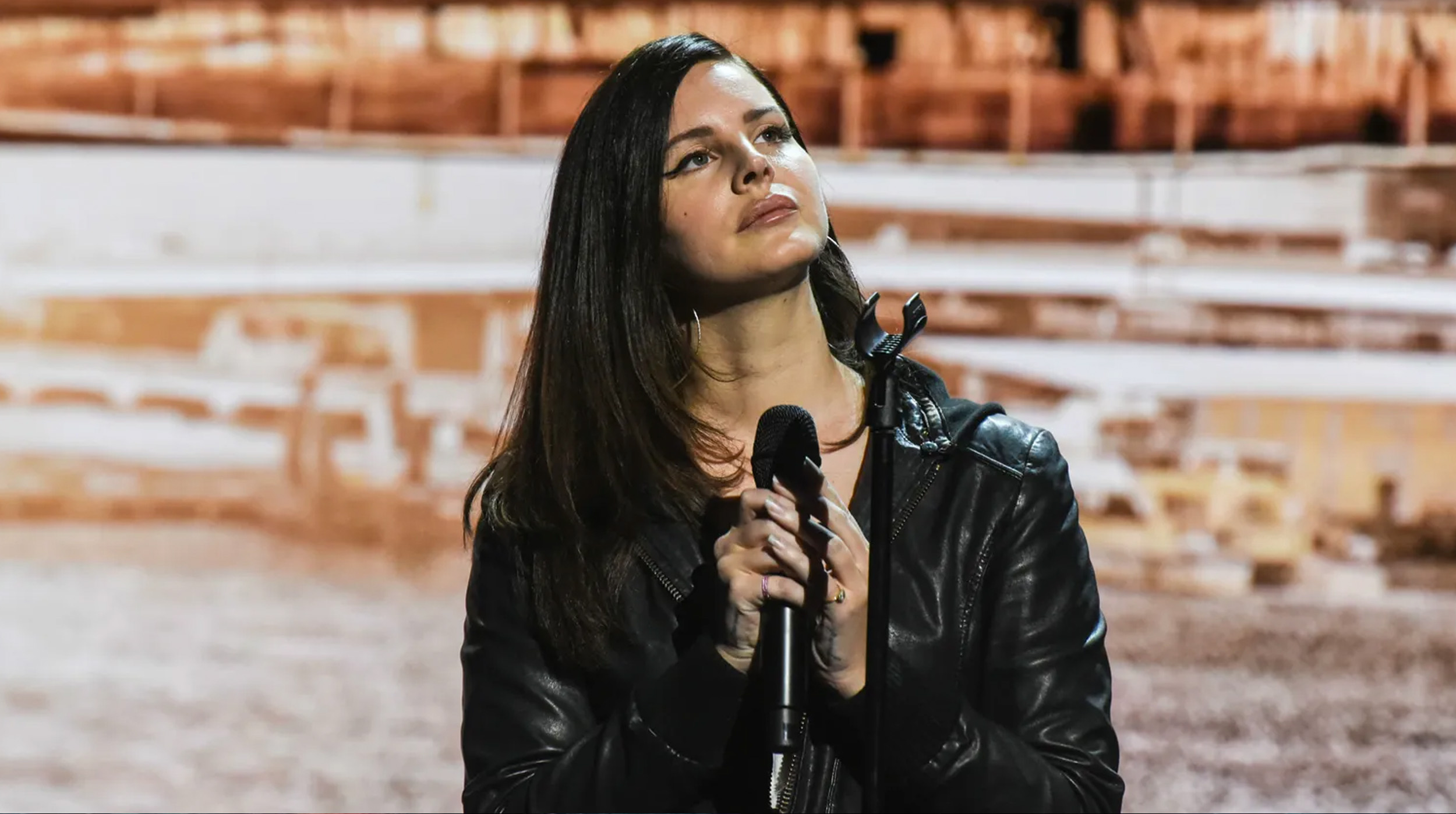 Lana del Rey se adentra en el country con “Henry, come on” y “Bluebird” post thumbnail image