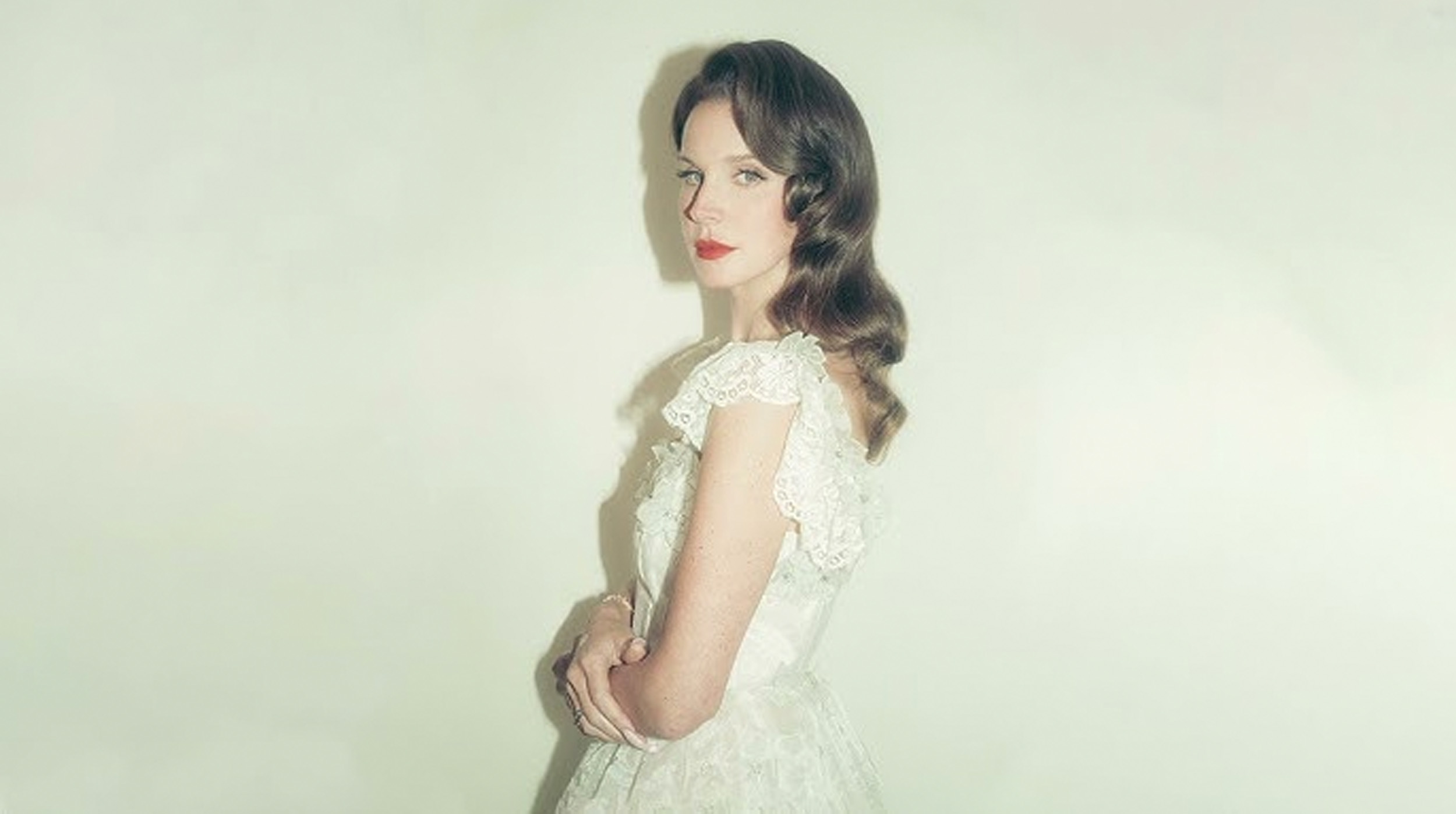 Lana Del Rey Regresa a su Raíz Country con el Sencillo “Henry, Come On” post thumbnail image