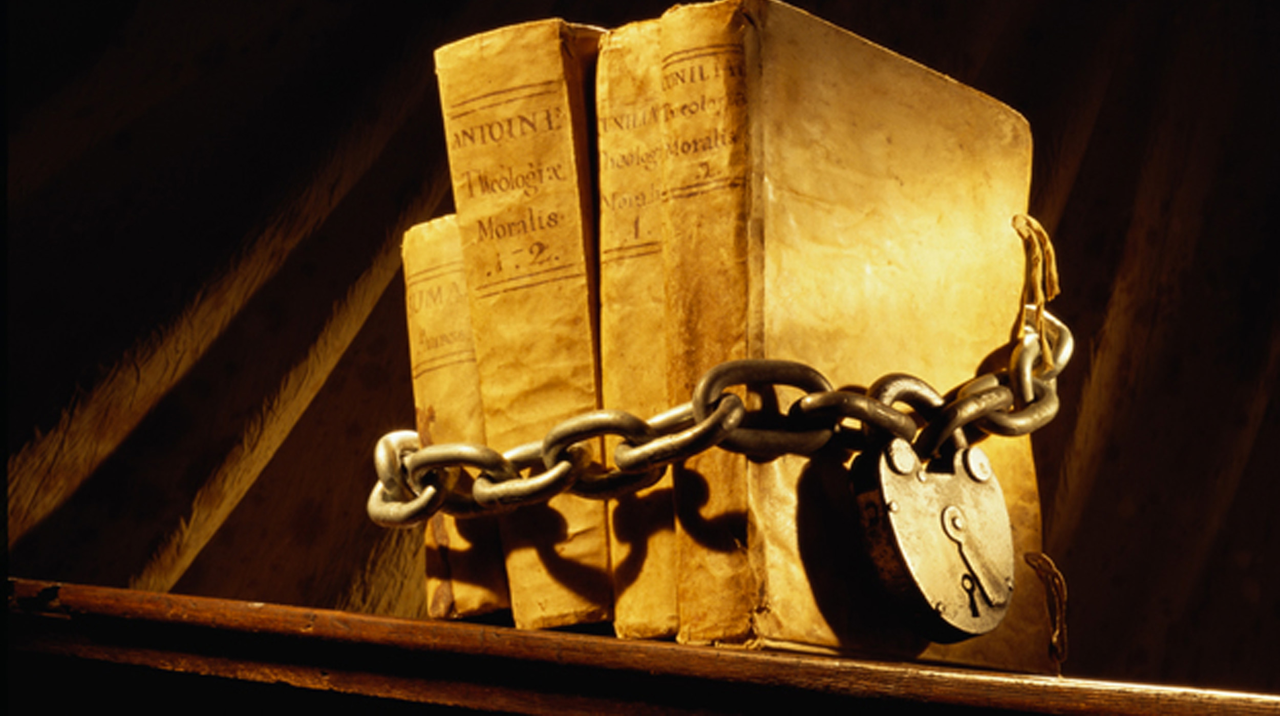 📚 Libros Malditos y Prohibidos: Del Códice Gigas al Necronomicón post thumbnail image