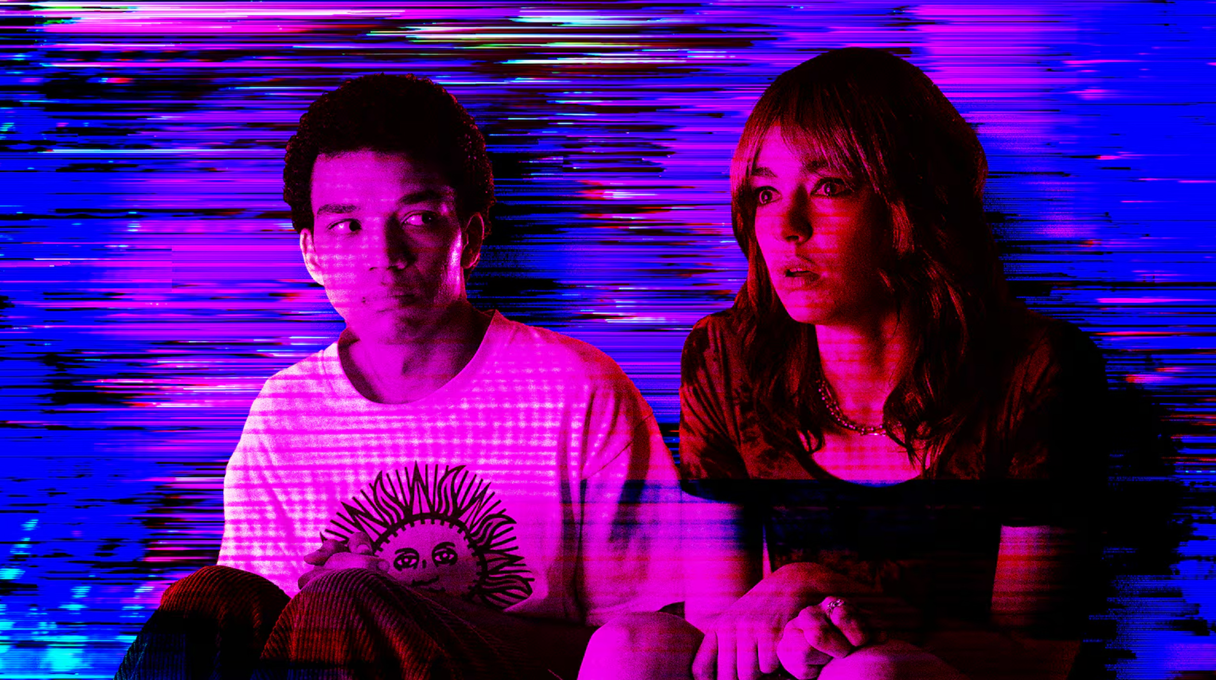 “Vi el brillo del televisor” un viaje emocional y siniestro que desdibuja la realidad post thumbnail image