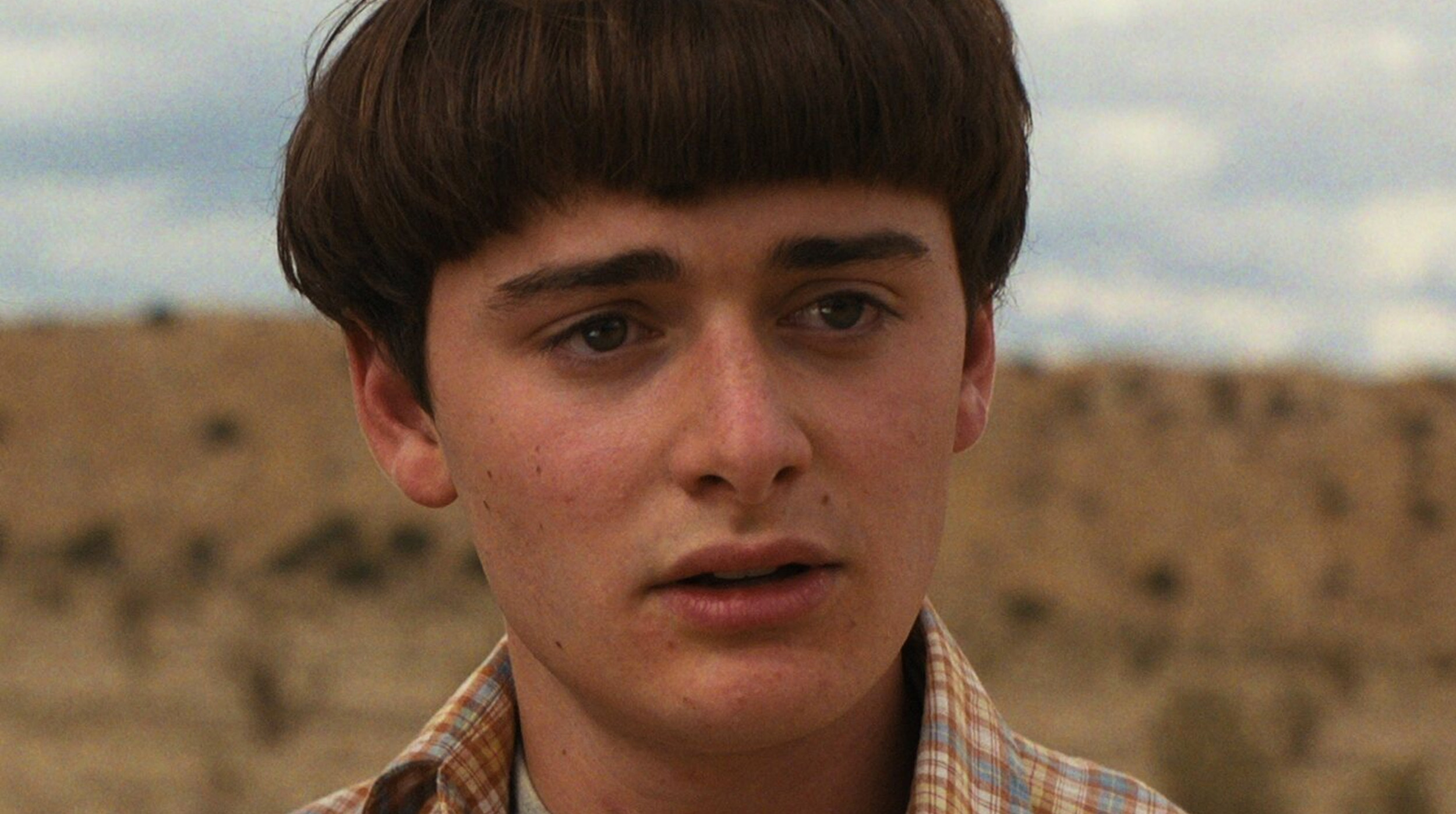 Noah Schnapp se abre sobre cómo vivir su verdad transformó su experiencia en Stranger Things post thumbnail image