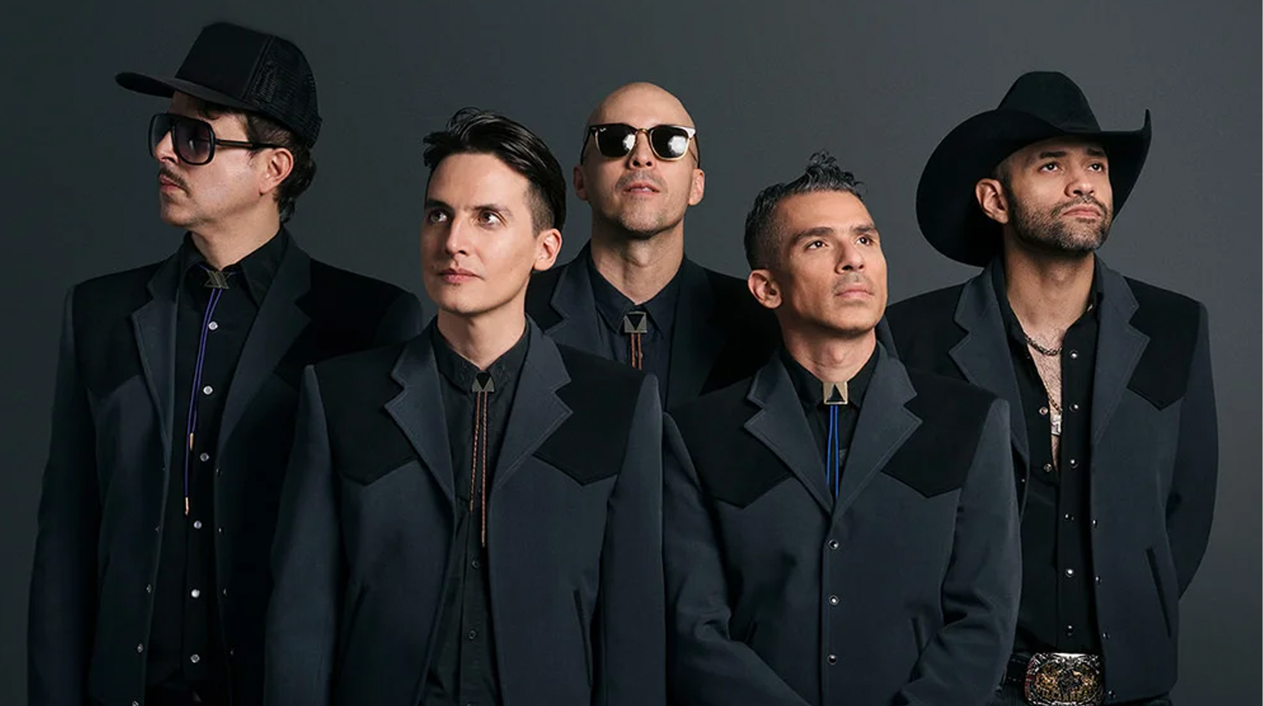 🎧 Kinky: Los reyes del electro-rock mexicano post thumbnail image