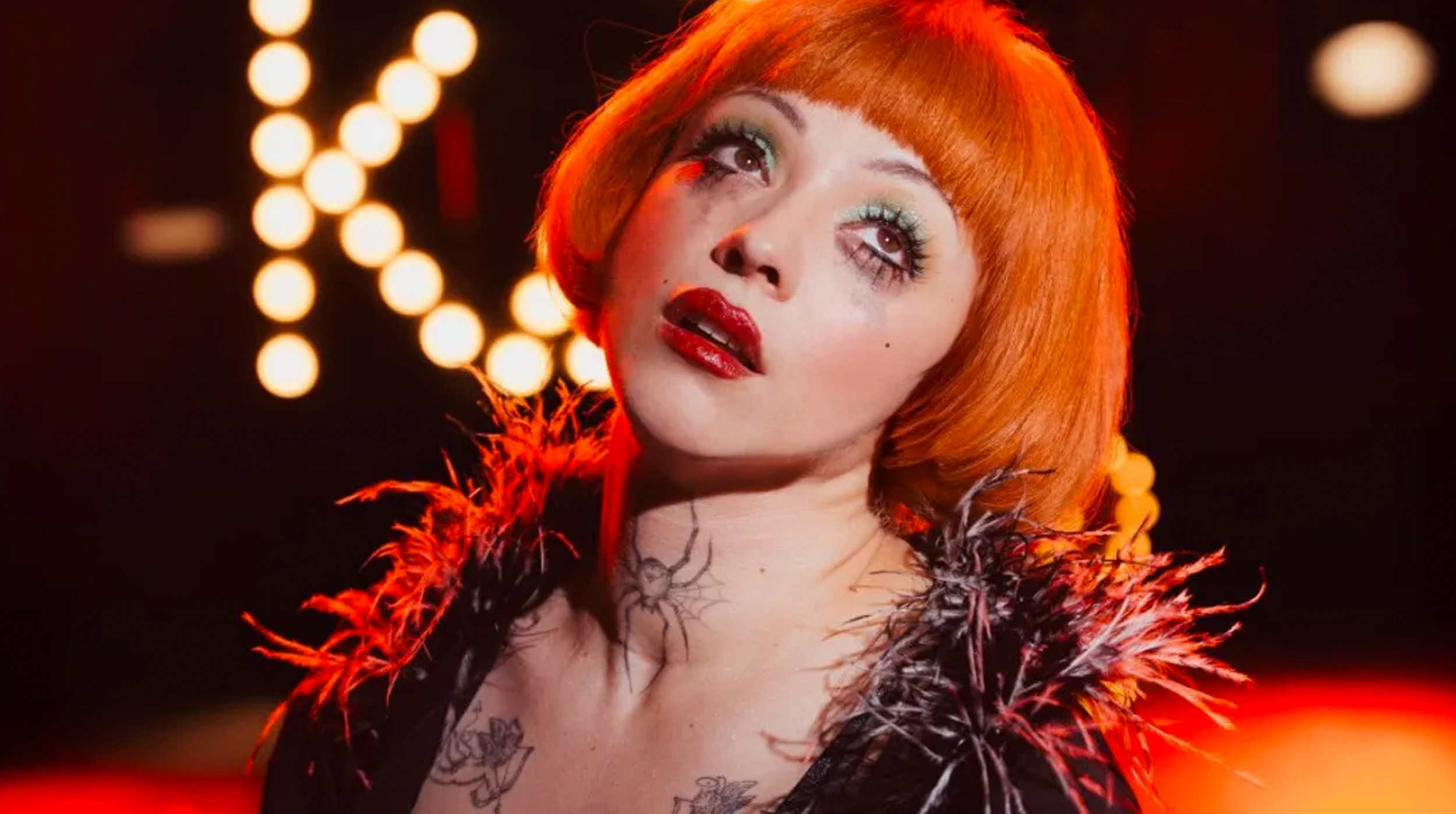🎭 Mon Laferte se convierte en Sally Bowles en ‘Cabaret’ post thumbnail image
