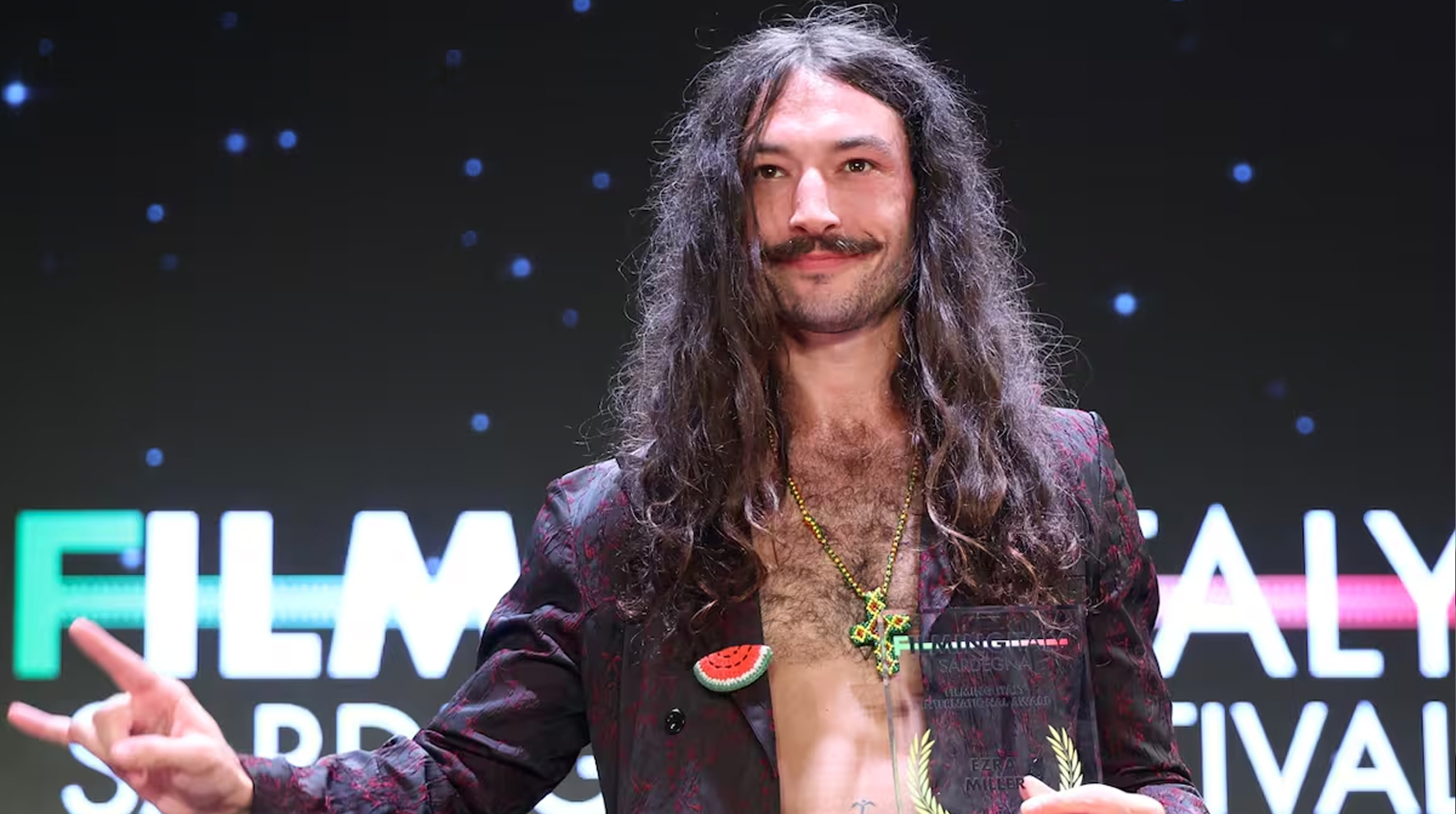 Ezra Miller quiere volver a Hollywood tras sus escándalos: “Será lo primero que haga” post thumbnail image