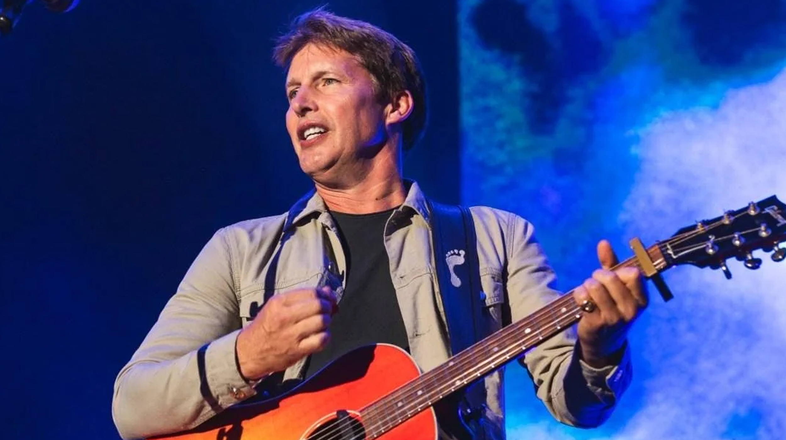A 20 años de “You’re Beautiful”, James Blunt rompe el mito de su canción más famosa post thumbnail image