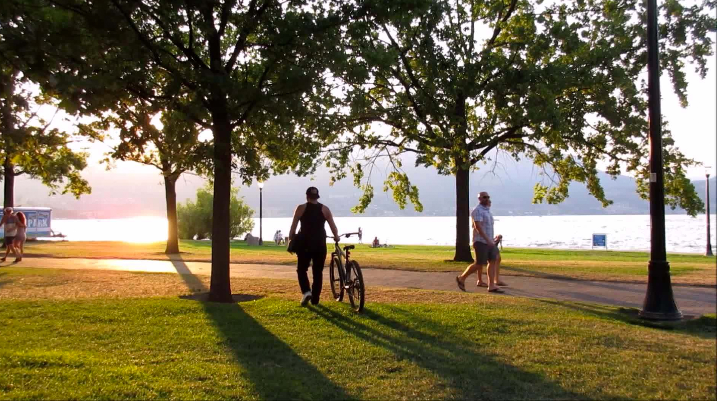 Hoy es el Día del Paseo: ¡camina, respira y desconéctate un rato! post thumbnail image