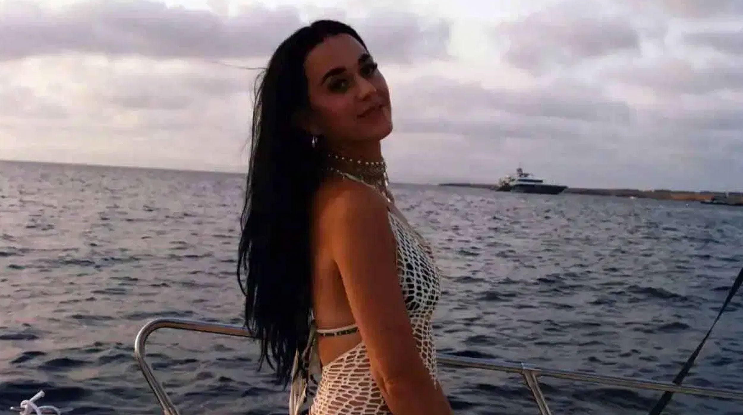 Katy Perry es multada por grabar videoclip de “Lifetimes” en zona protegida post thumbnail image