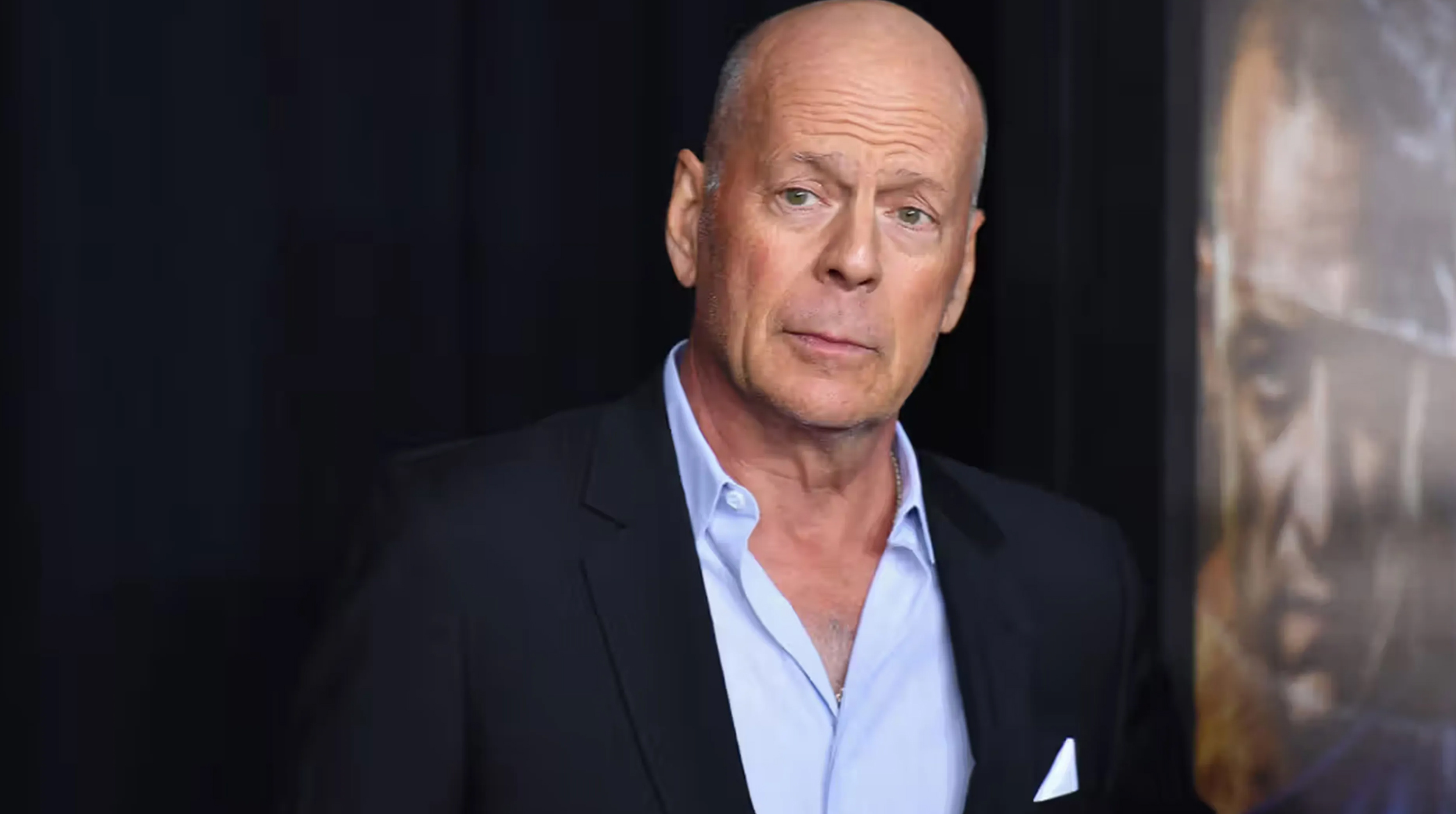 “Su cuerpo está bien, su cerebro falla” la verdad sobre la salud de Bruce Willis post thumbnail image