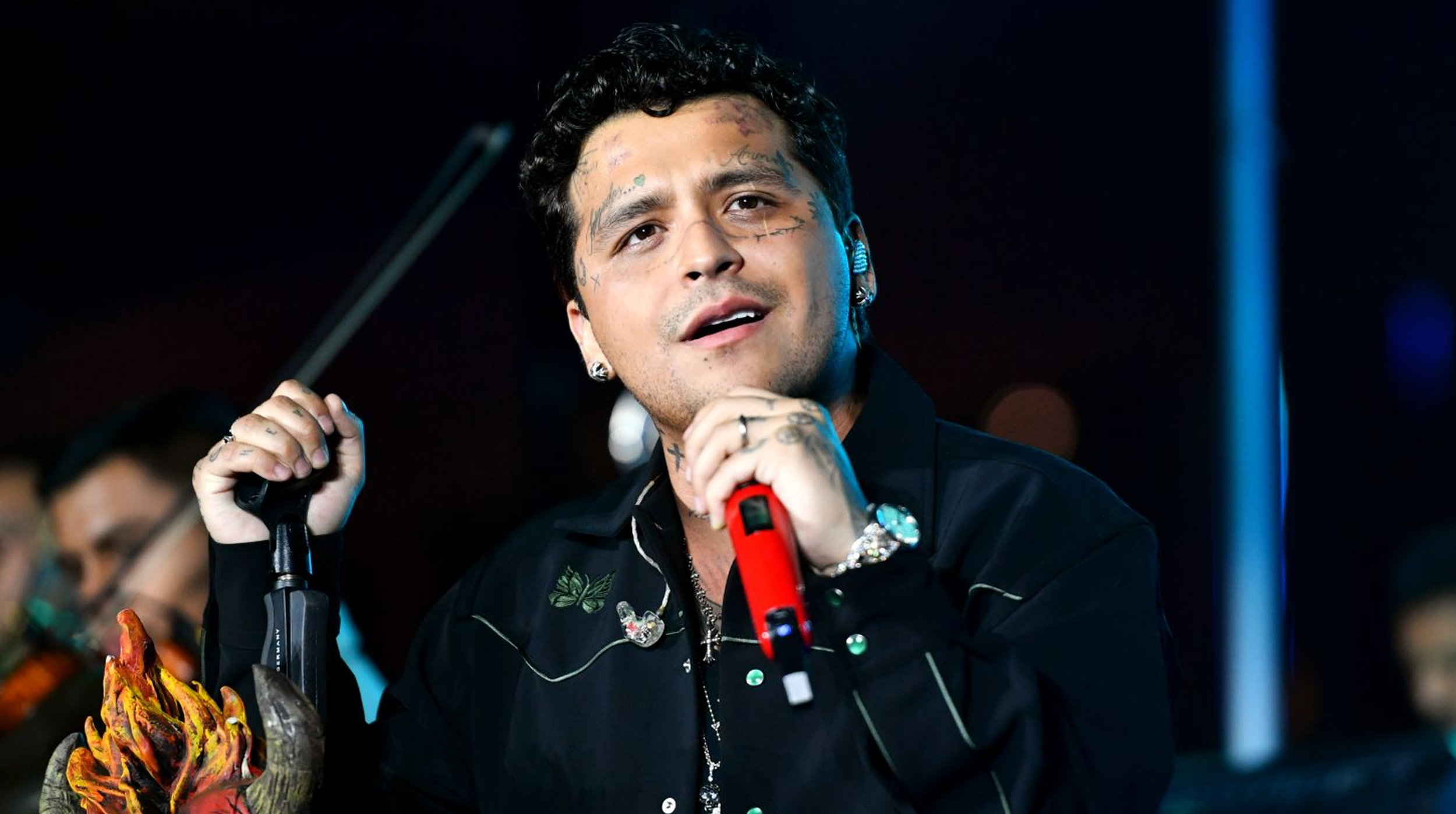 Christian Nodal enfrenta denuncia penal en su disputa con Universal Music post thumbnail image
