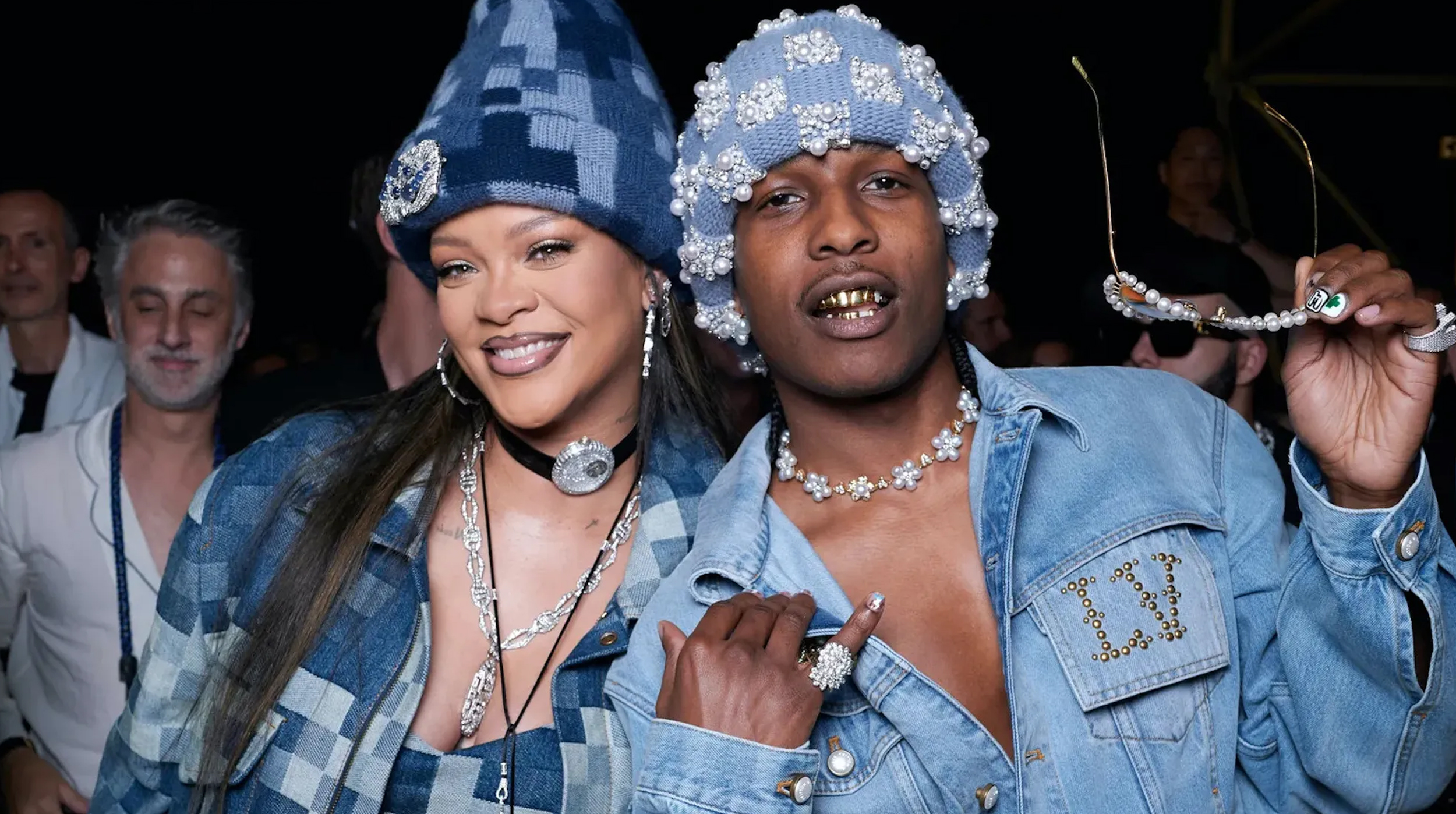 Rihanna y A$AP Rocky celebran la llegada de su tercer bebé post thumbnail image