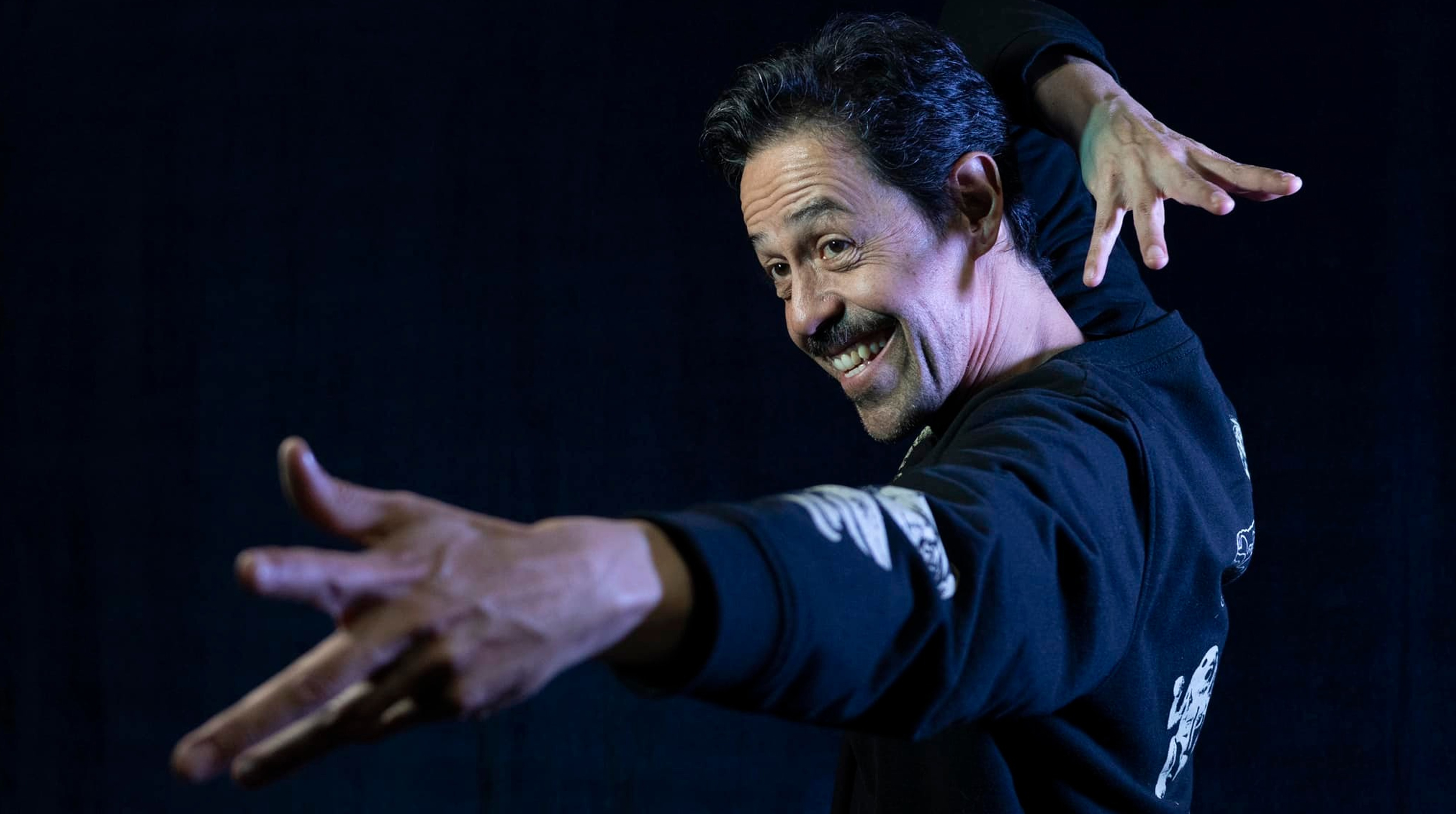 Meme del Real anuncia su debut solista en el Teatro Metropólitan con “La Montaña Encendida” post thumbnail image
