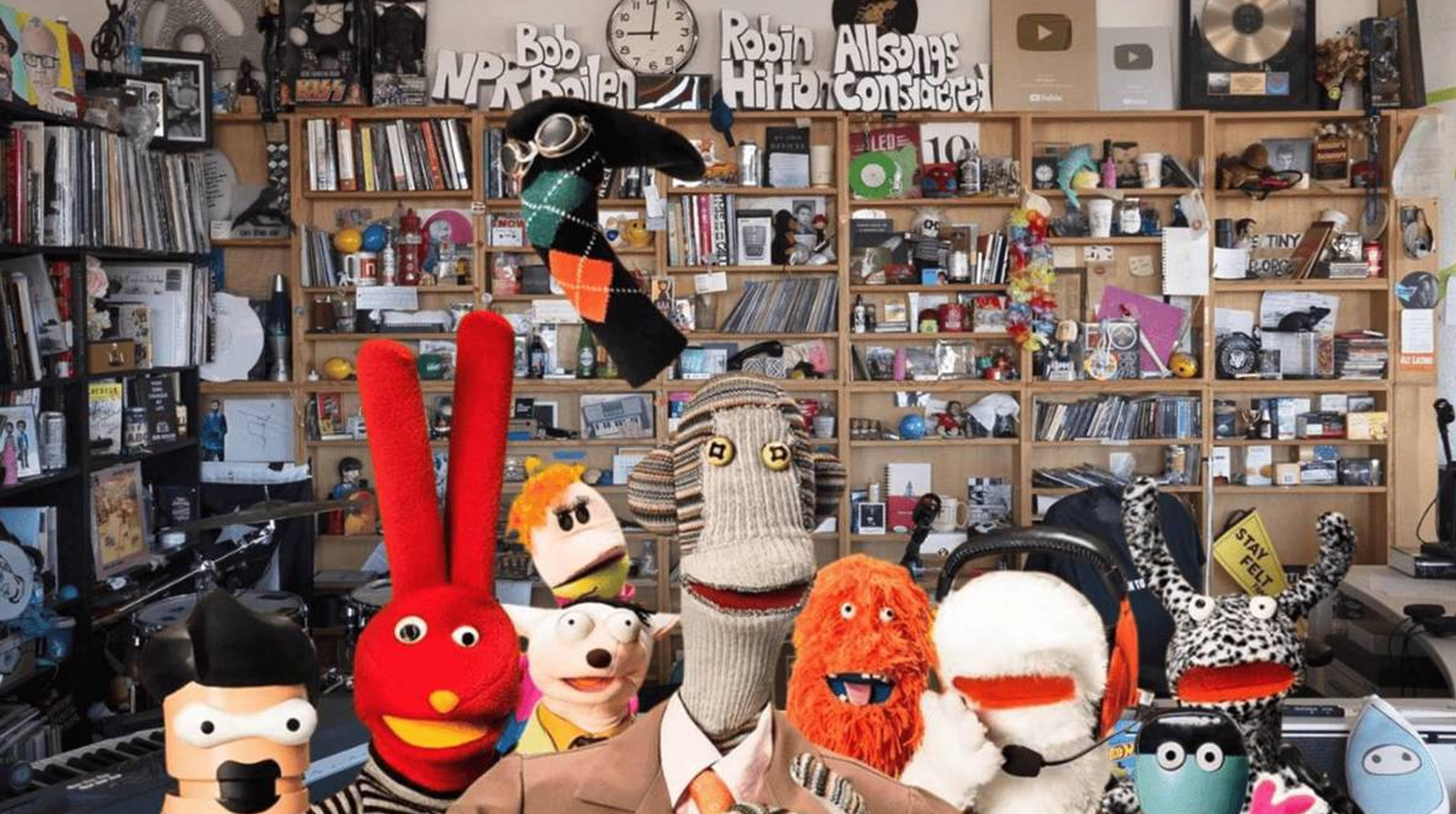 Tulio Triviño y compañía llegan al Tiny Desk con un concierto lleno de risas y reflexión post thumbnail image