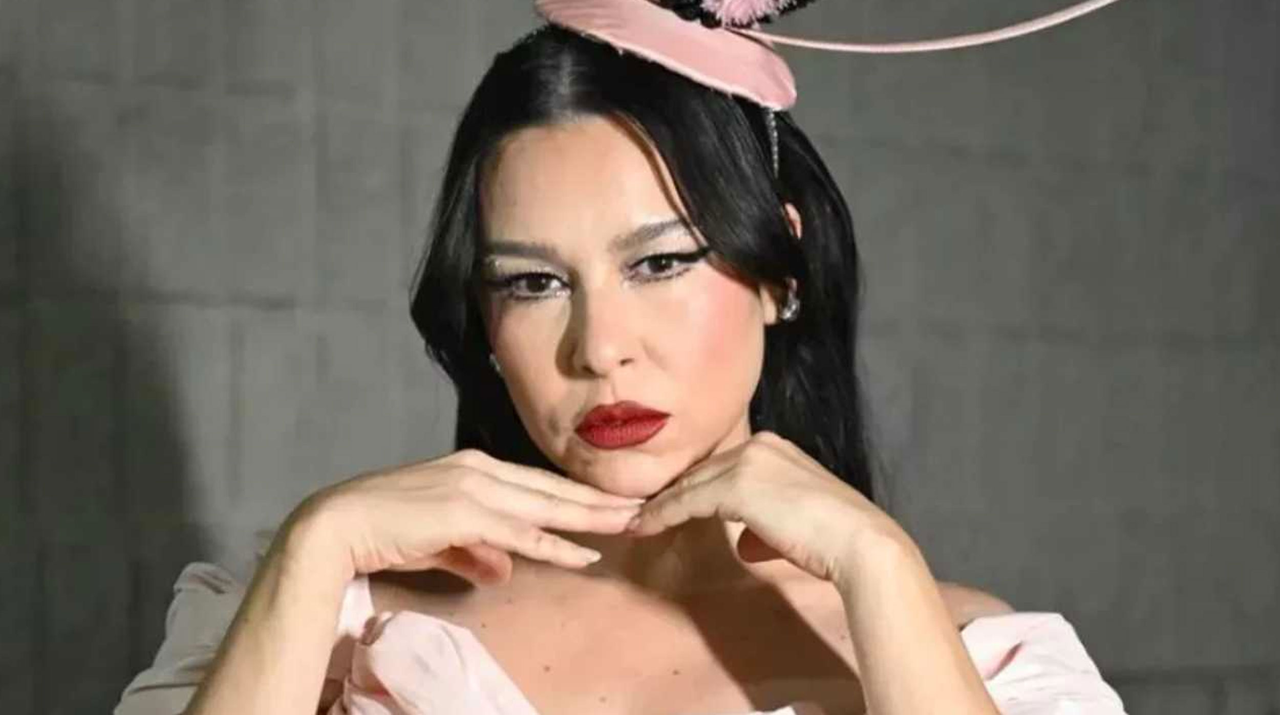 Denisse Guerrero da el salto como solista tras su trayectoria en Belanova post thumbnail image