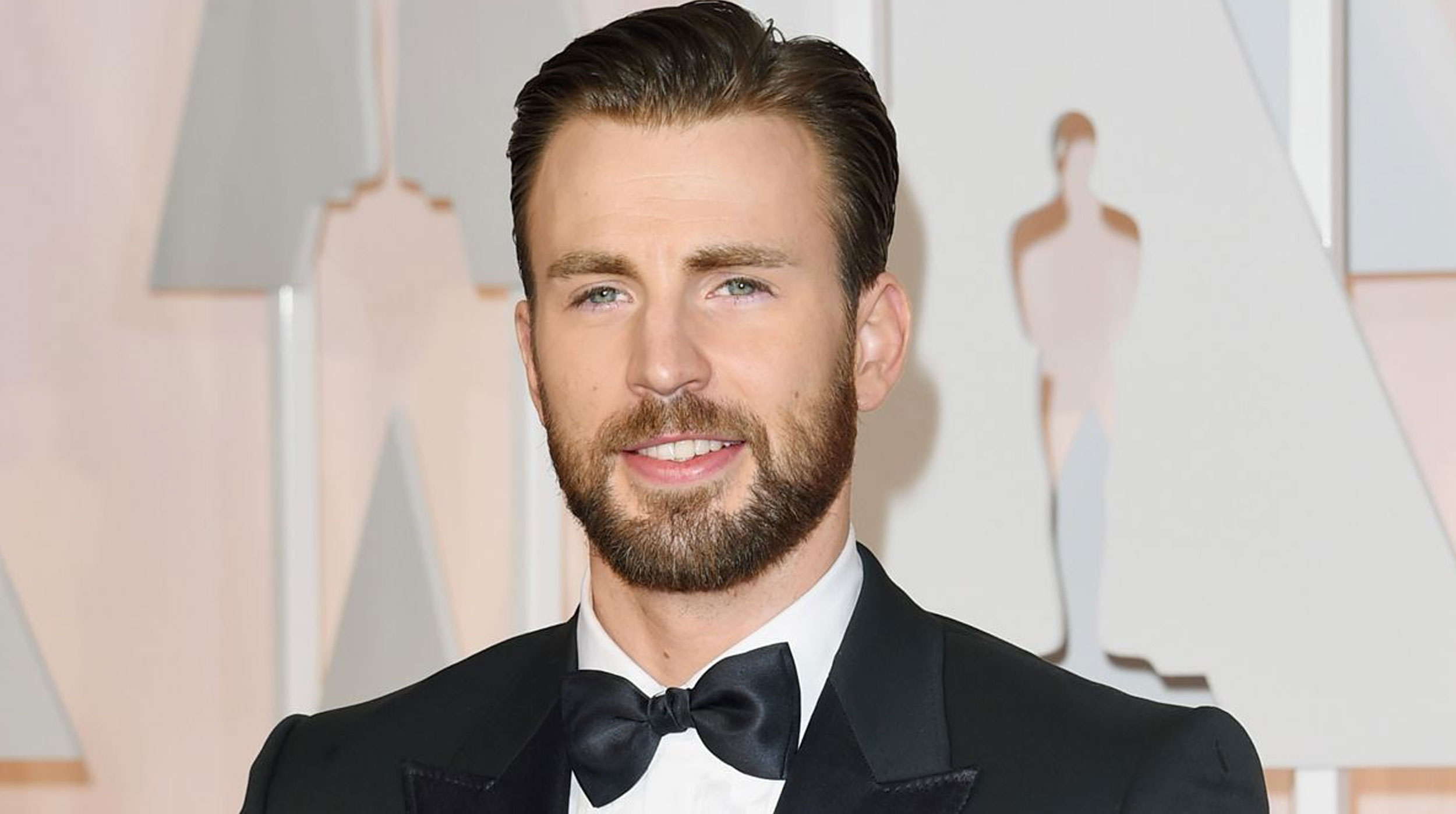 Chris Evans y Alba Baptista dan la bienvenida a su primer hijo juntos post thumbnail image